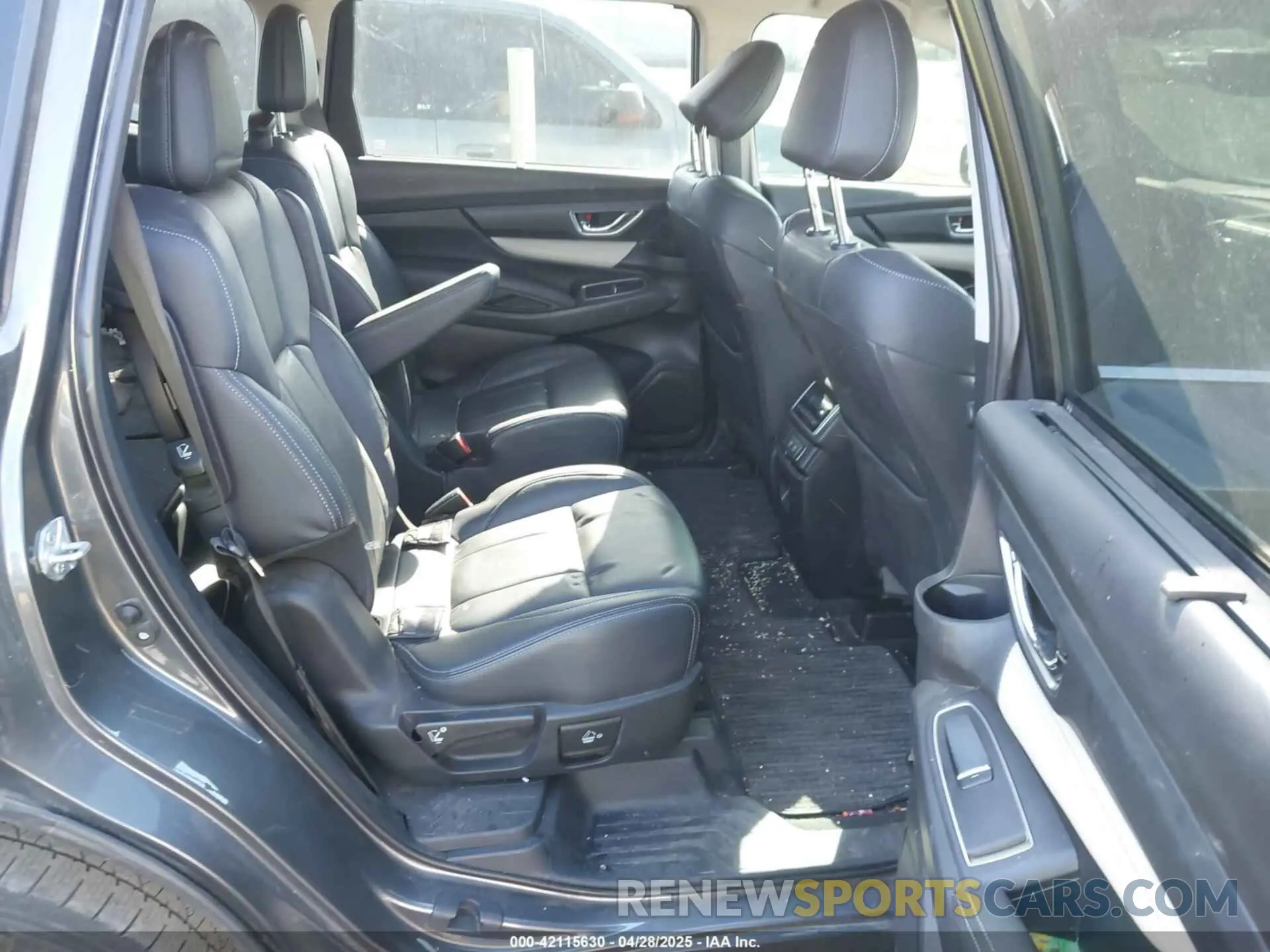 8 Photograph of a damaged car 4S4WMAMD0M3427518 SUBARU ASCENT 2021