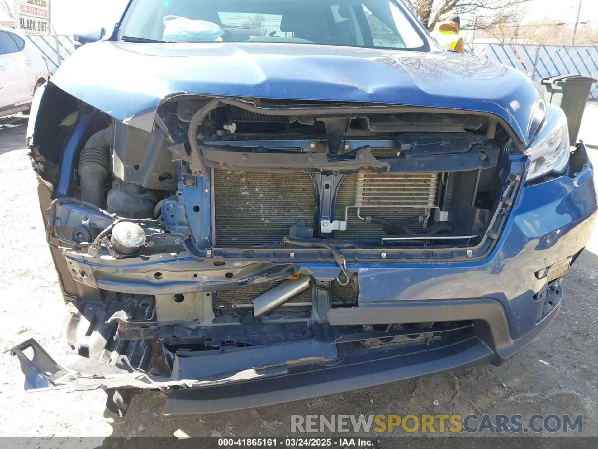 19 Photograph of a damaged car 4S4WMAPD0M3406311 SUBARU ASCENT 2021