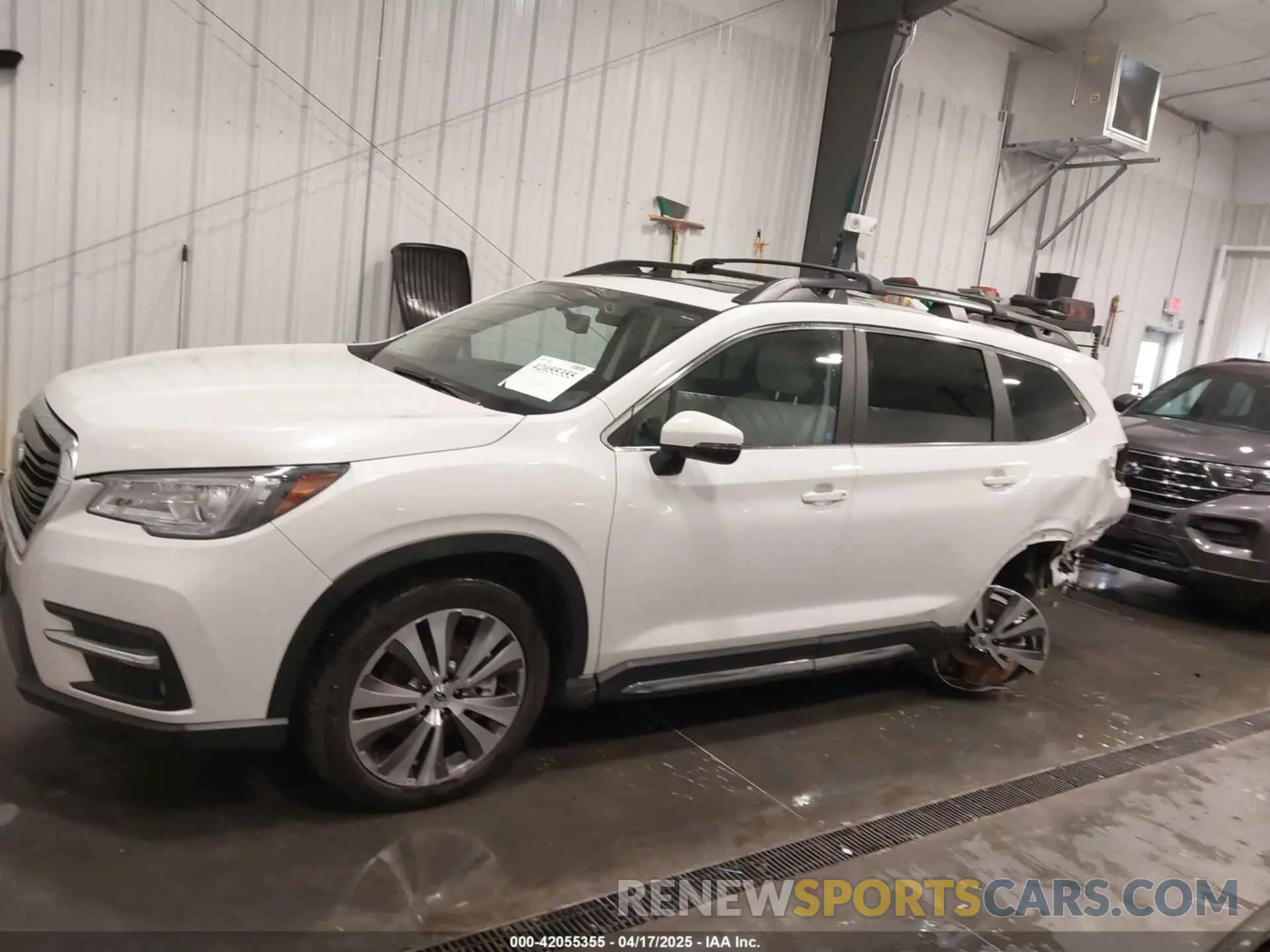 14 Photograph of a damaged car 4S4WMAPD1M3460975 SUBARU ASCENT 2021