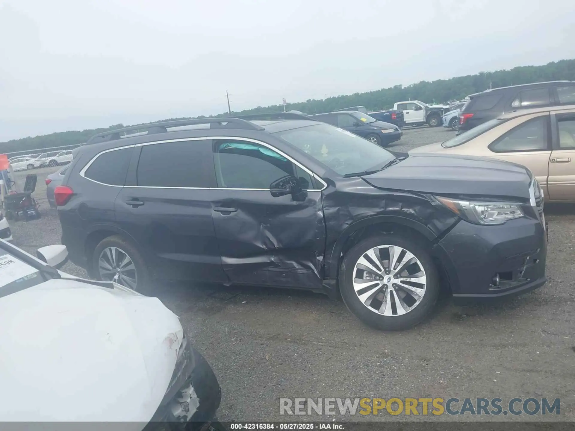 13 Photograph of a damaged car 4S4WMAPD3M3465966 SUBARU ASCENT 2021