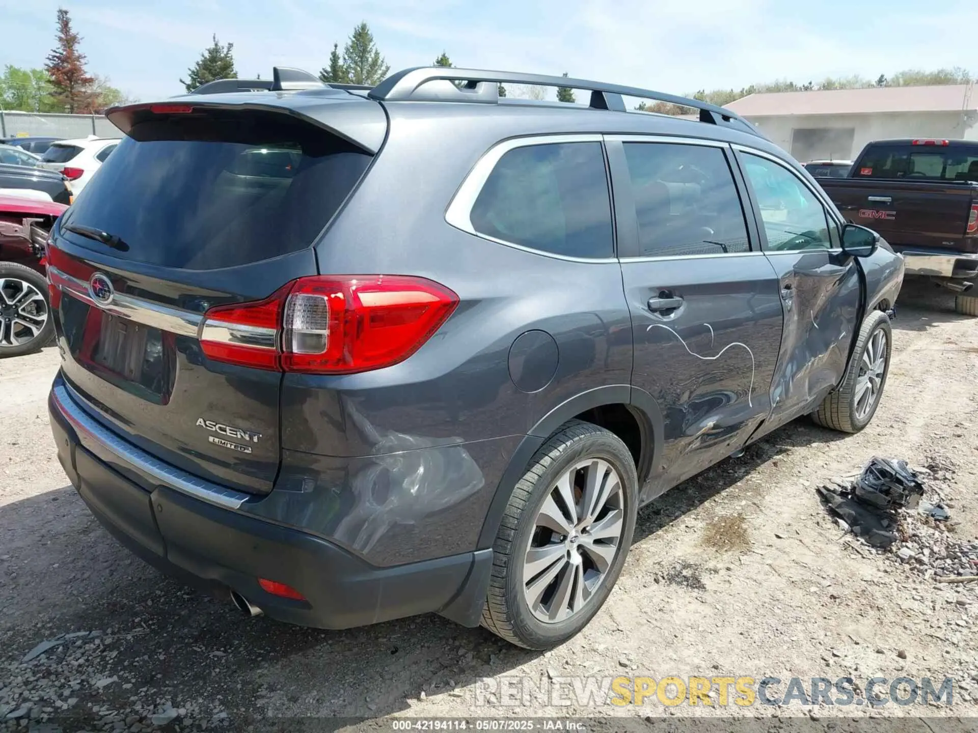 4 Photograph of a damaged car 4S4WMAPD4M3450764 SUBARU ASCENT 2021