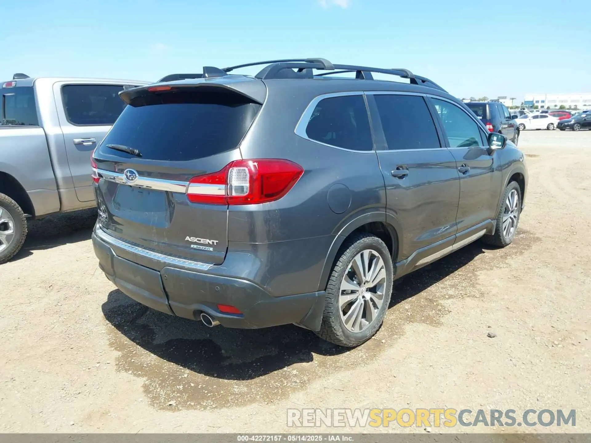 4 Photograph of a damaged car 4S4WMAPD9M3432972 SUBARU ASCENT 2021