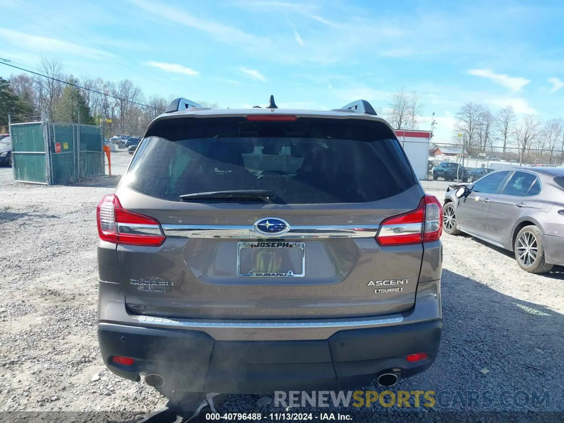 17 Photograph of a damaged car 4S4WMARD3M3427733 SUBARU ASCENT 2021