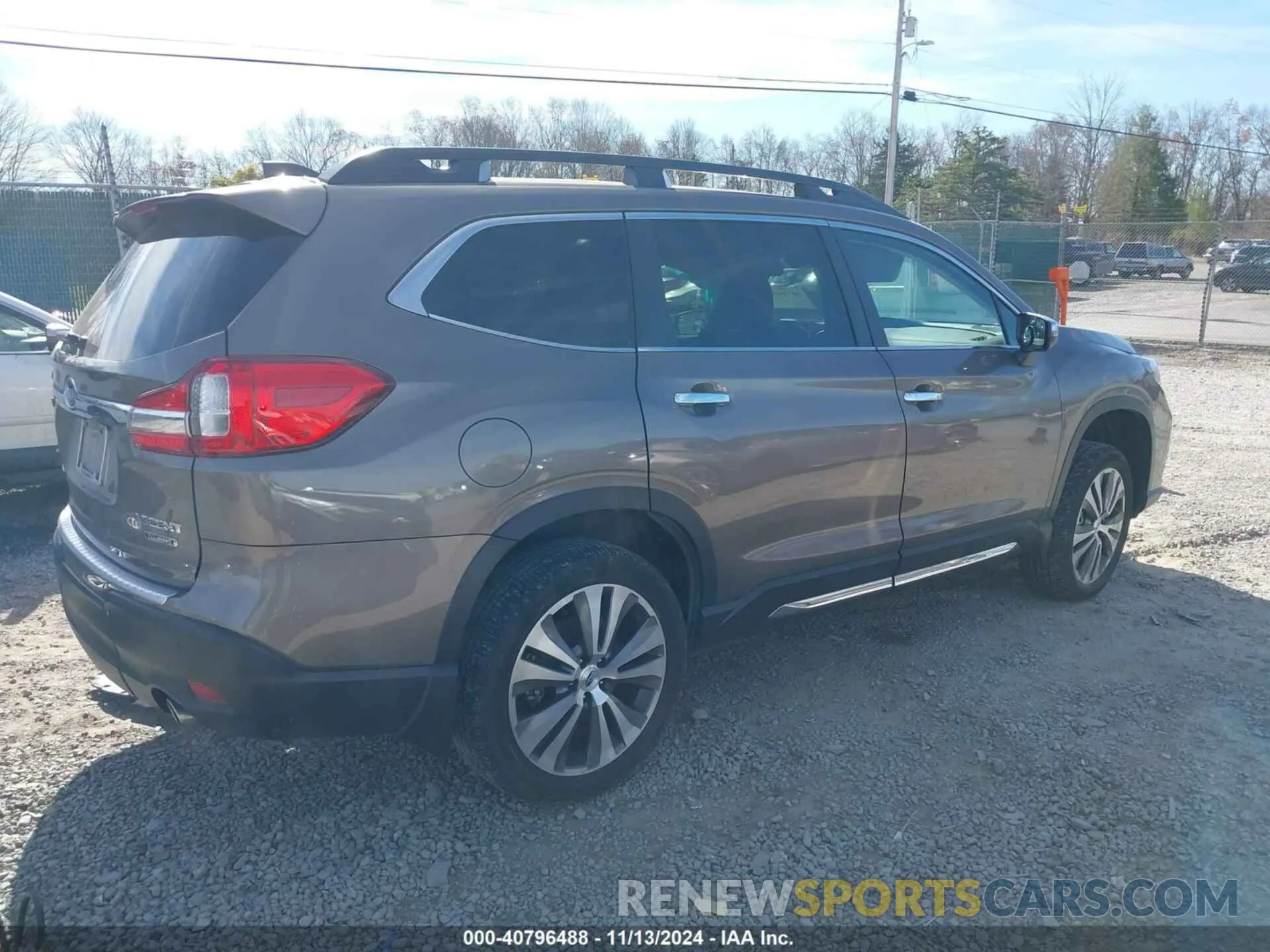 4 Photograph of a damaged car 4S4WMARD3M3427733 SUBARU ASCENT 2021