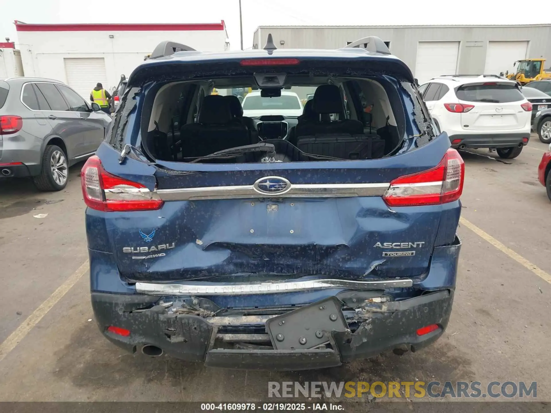 17 Photograph of a damaged car 4S4WMARD6M3400798 SUBARU ASCENT 2021