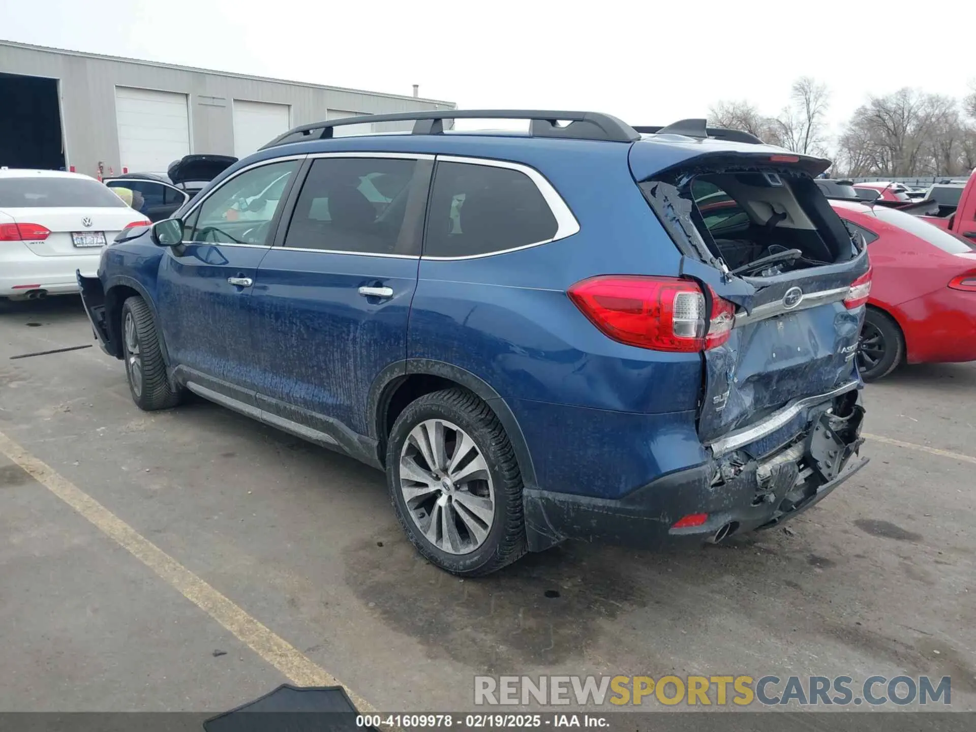 3 Photograph of a damaged car 4S4WMARD6M3400798 SUBARU ASCENT 2021