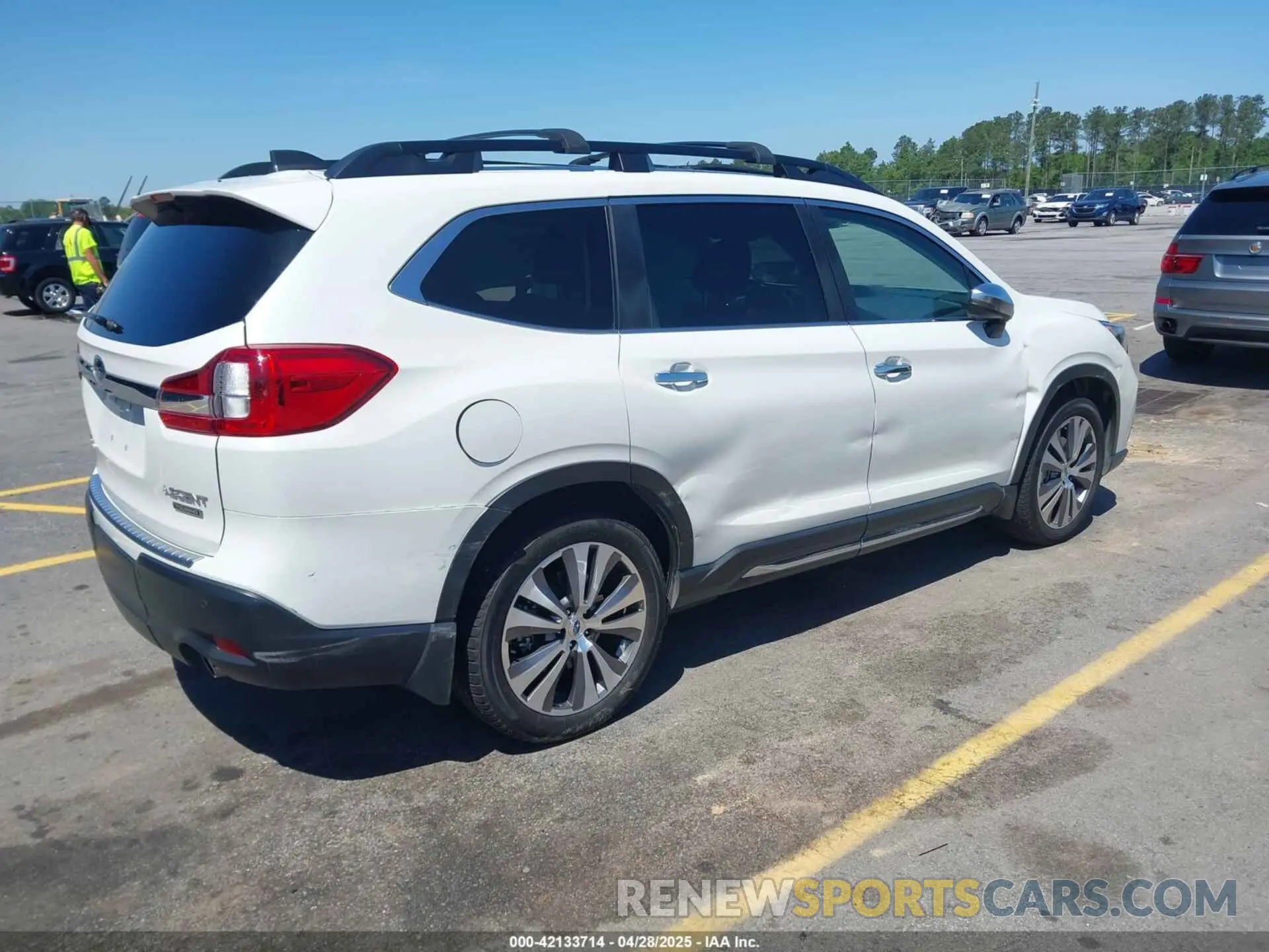 4 Photograph of a damaged car 4S4WMARD8M3425069 SUBARU ASCENT 2021