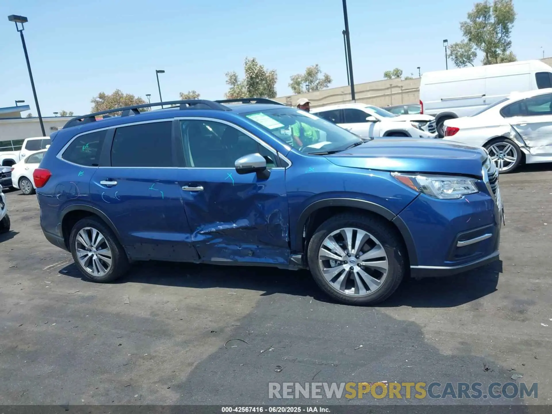 14 Photograph of a damaged car 4S4WMARDXM3453181 SUBARU ASCENT 2021