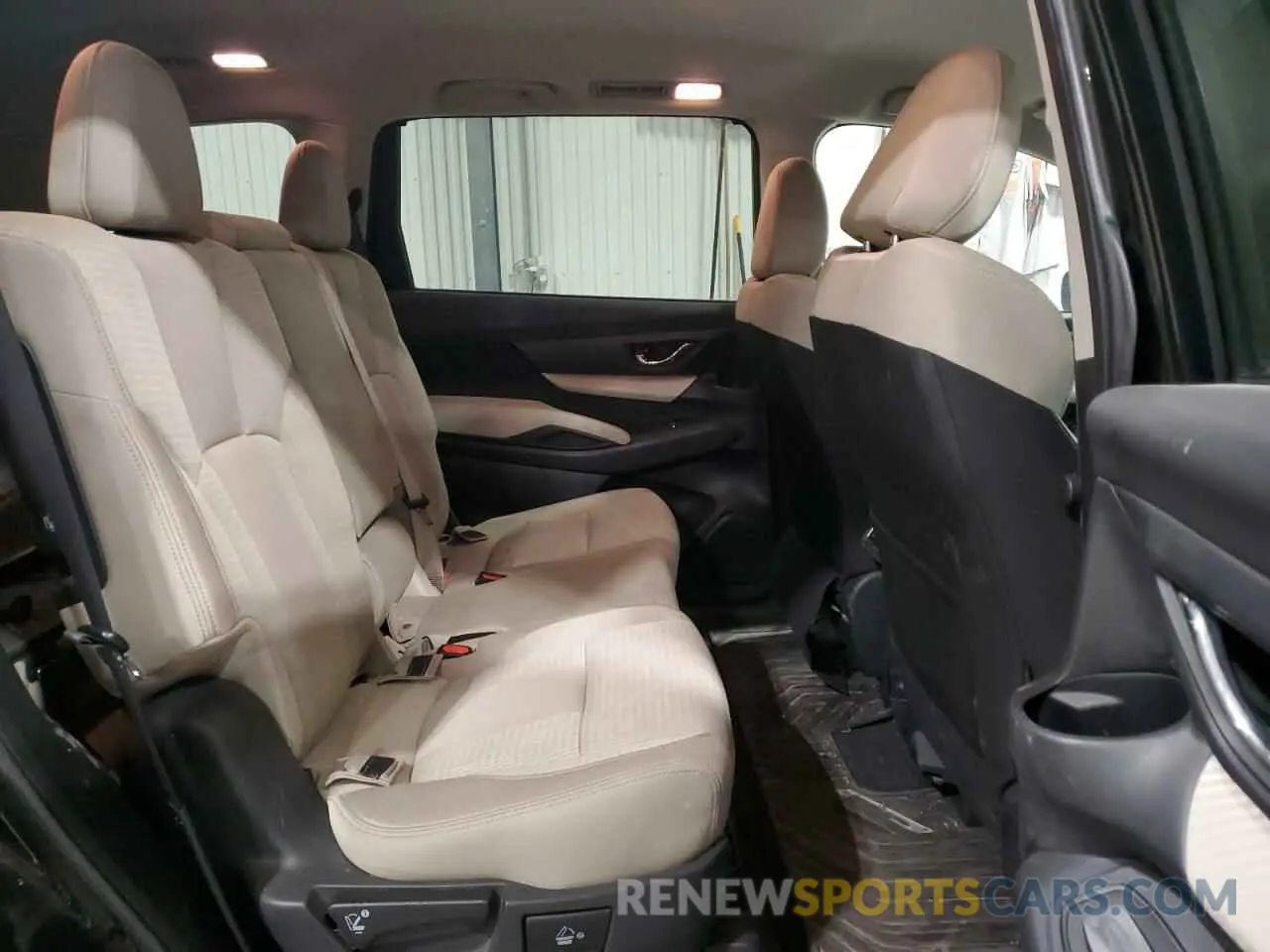 11 Photograph of a damaged car 4S4WMACD5N3437383 SUBARU ASCENT 2022