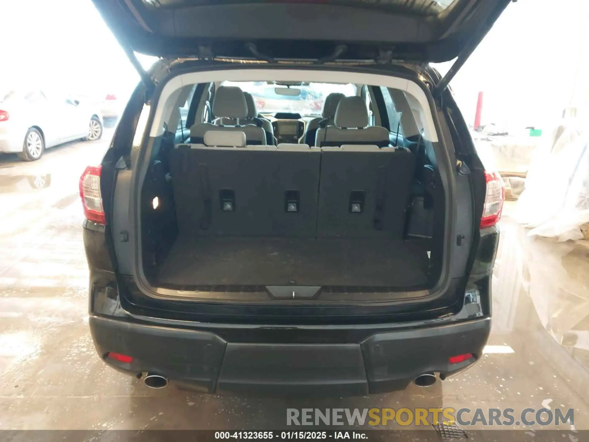 18 Photograph of a damaged car 4S4WMAED9N3429297 SUBARU ASCENT 2022