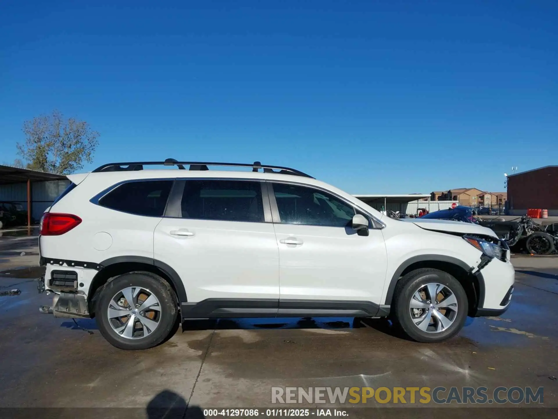 14 Photograph of a damaged car 4S4WMAEDXN3404747 SUBARU ASCENT 2022