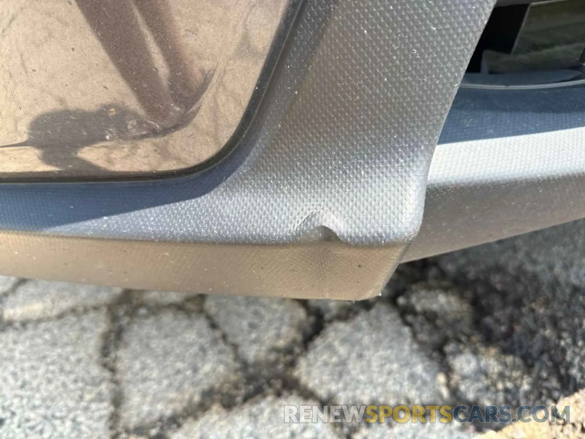 27 Photograph of a damaged car 4S4WMAKD1N3464498 SUBARU ASCENT 2022