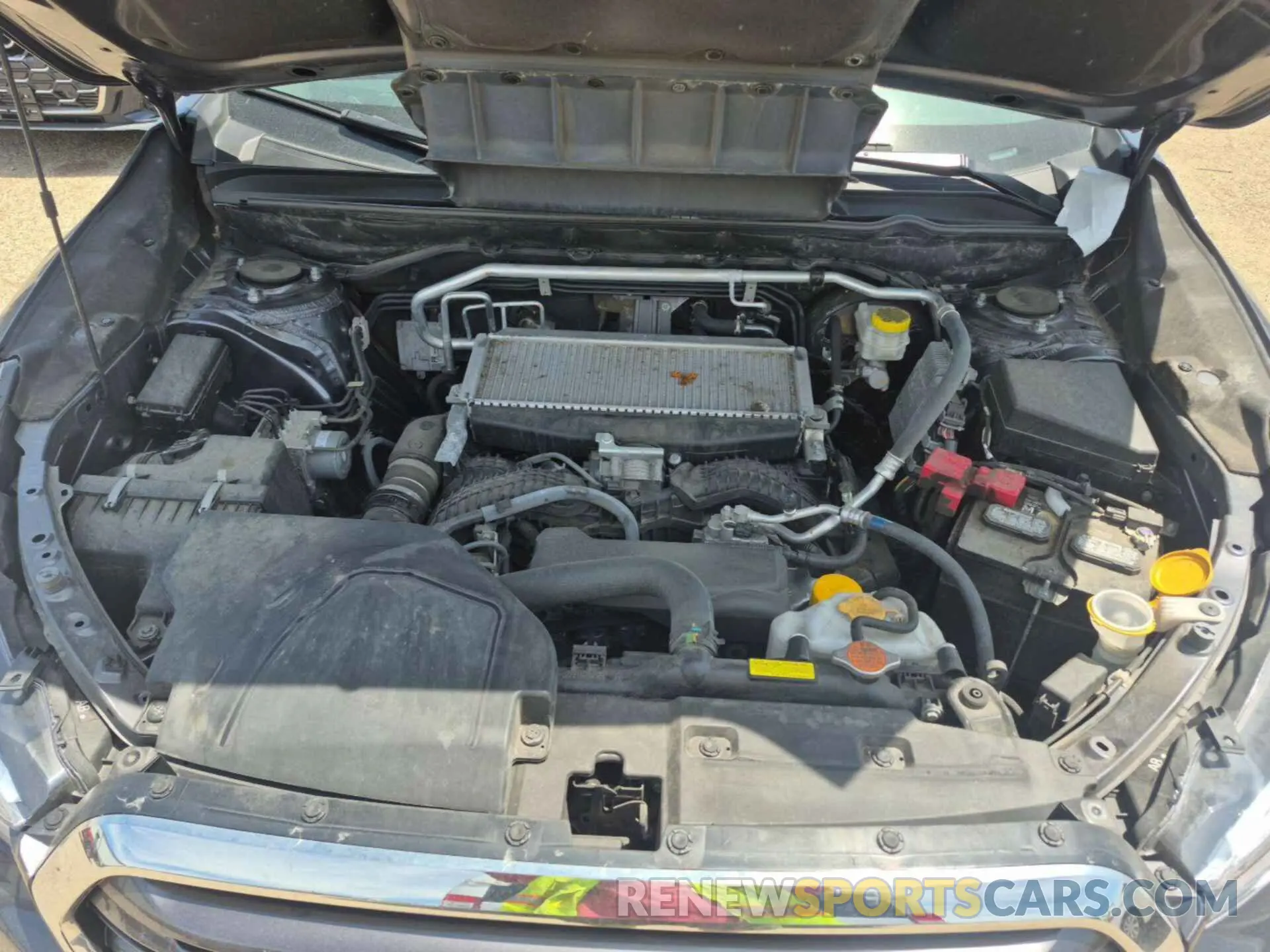 4 Photograph of a damaged car 4S4WMAKD1N3464498 SUBARU ASCENT 2022