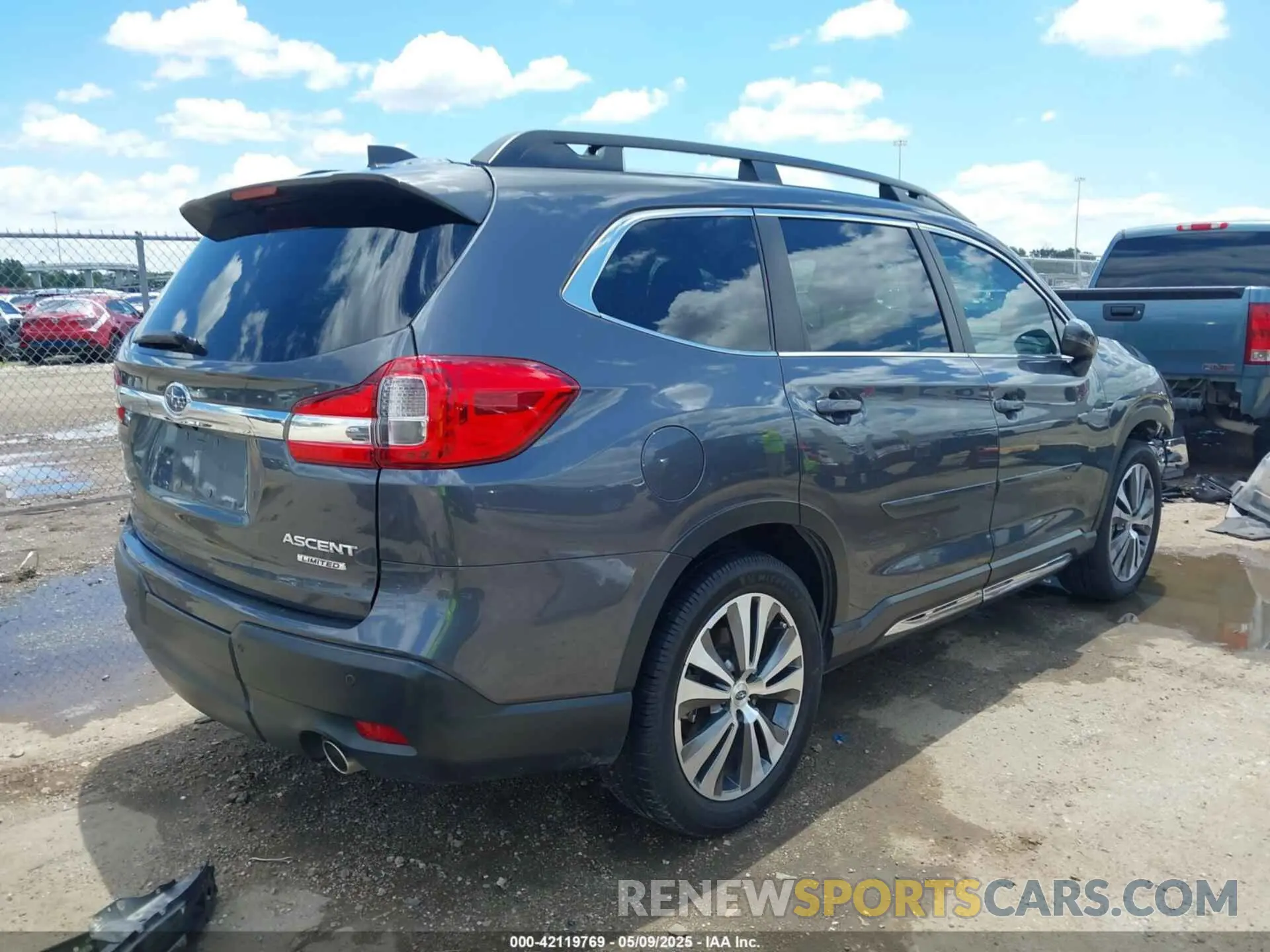 4 Photograph of a damaged car 4S4WMALD4N3444289 SUBARU ASCENT 2022