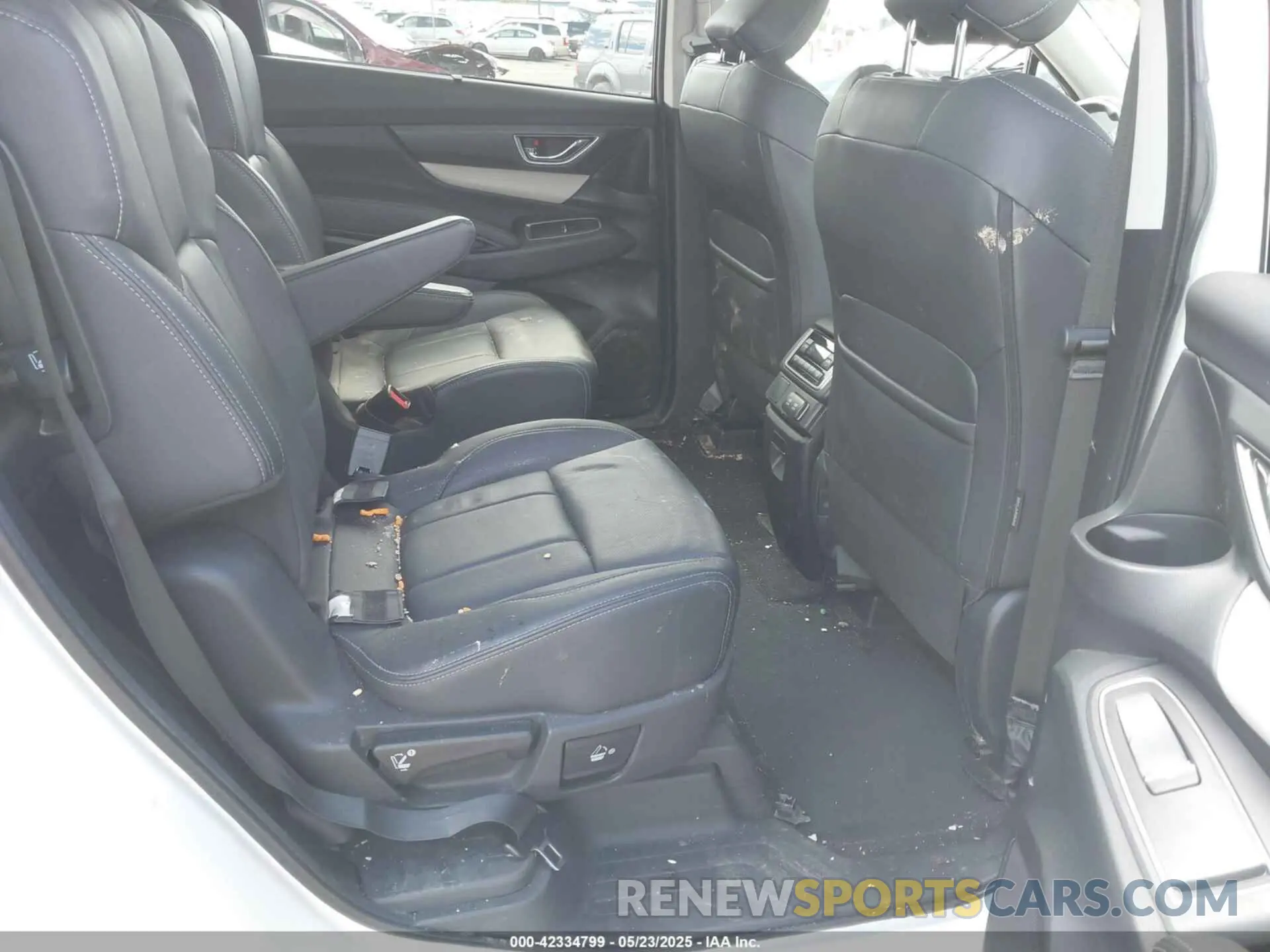 8 Photograph of a damaged car 4S4WMAMD0N3454378 SUBARU ASCENT 2022