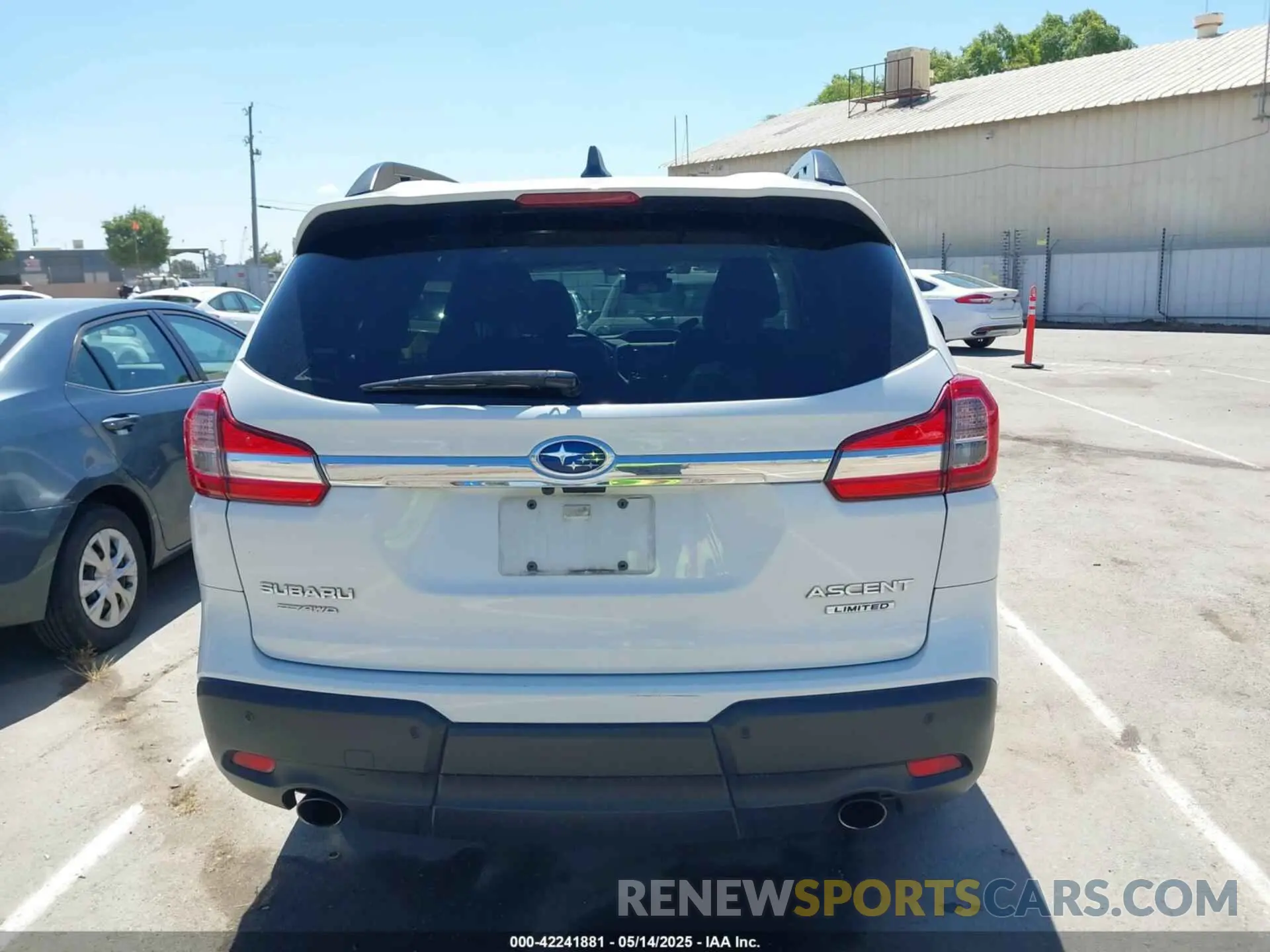 16 Photograph of a damaged car 4S4WMAMD1N3466572 SUBARU ASCENT 2022