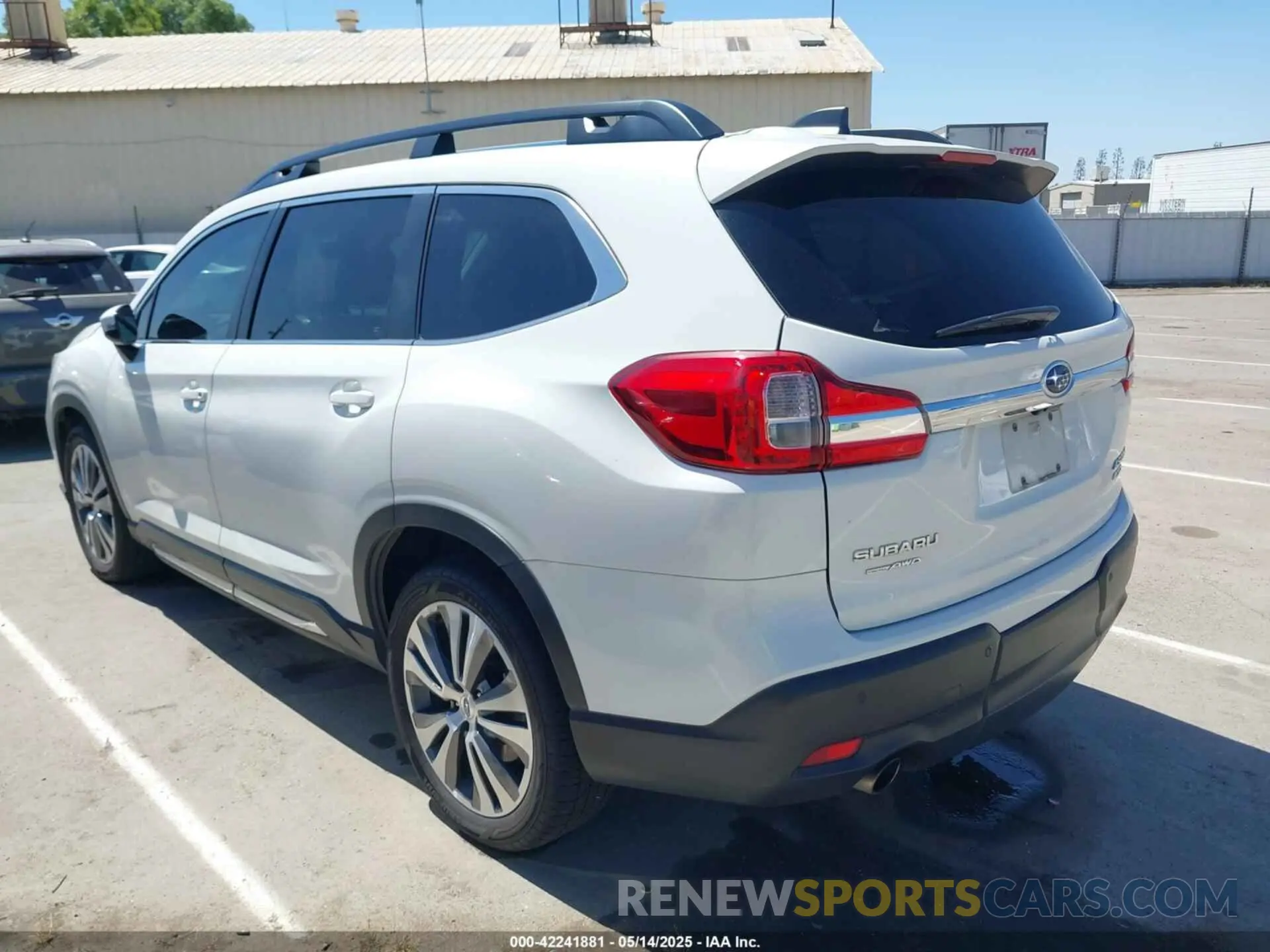 3 Photograph of a damaged car 4S4WMAMD1N3466572 SUBARU ASCENT 2022