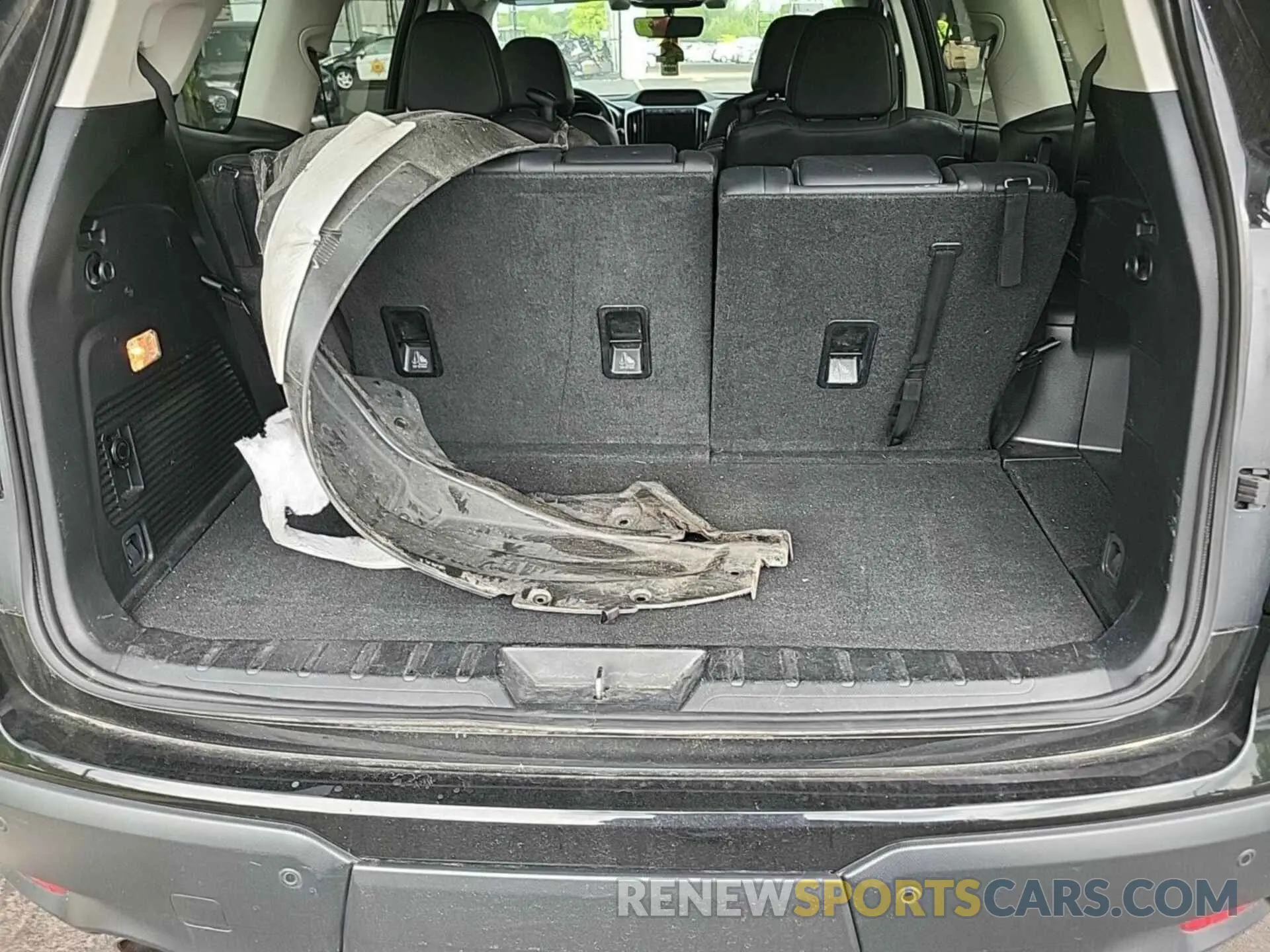 11 Photograph of a damaged car 4S4WMAMD5N3465800 SUBARU ASCENT 2022