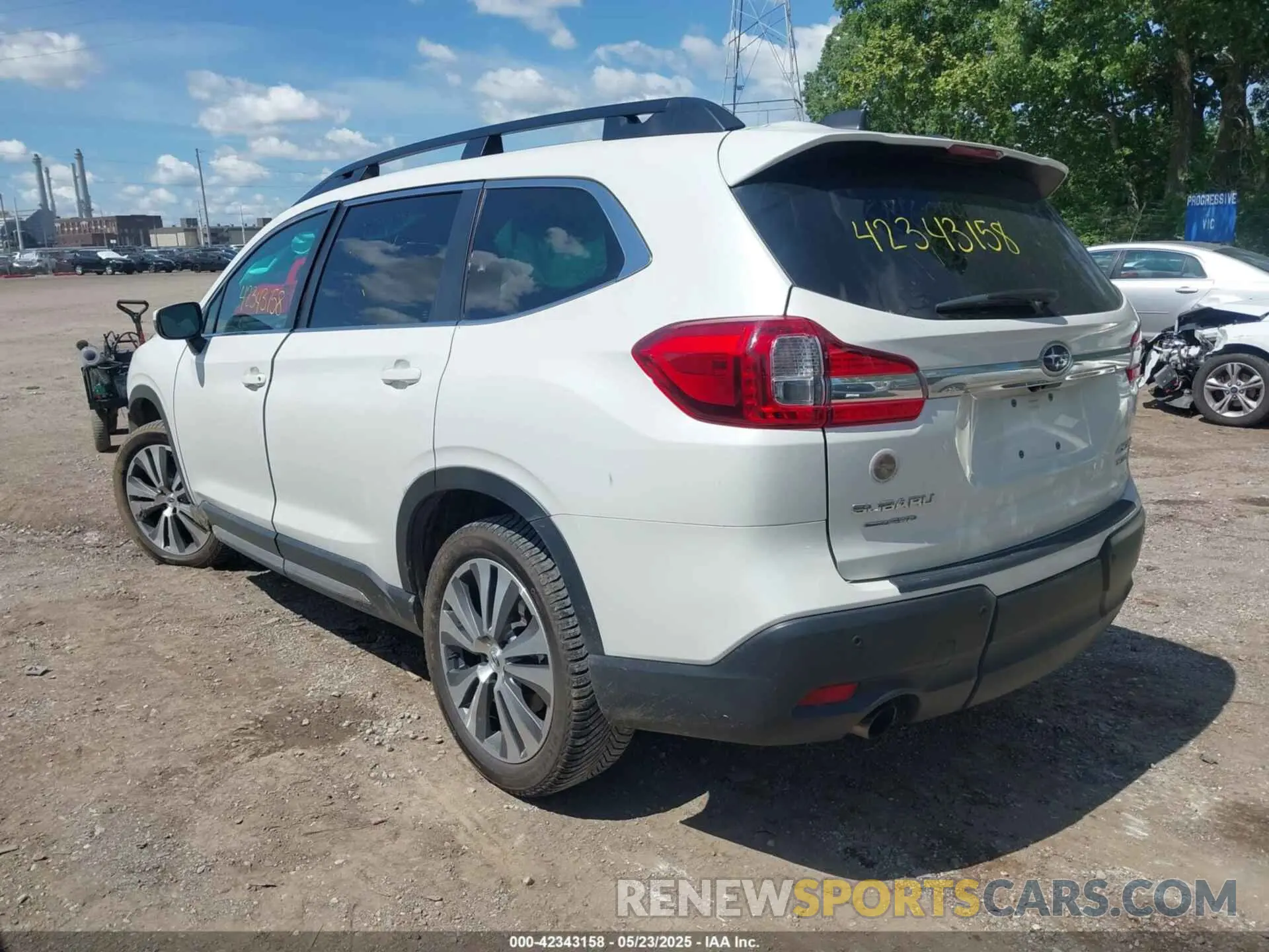 3 Photograph of a damaged car 4S4WMAPD3N3446044 SUBARU ASCENT 2022