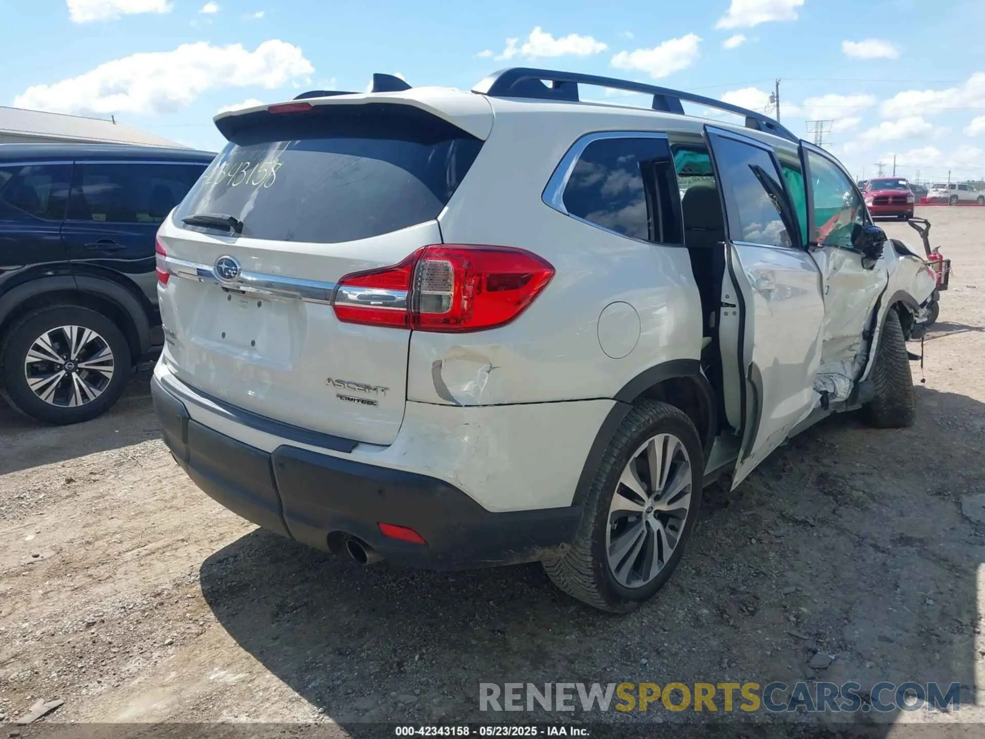 4 Photograph of a damaged car 4S4WMAPD3N3446044 SUBARU ASCENT 2022