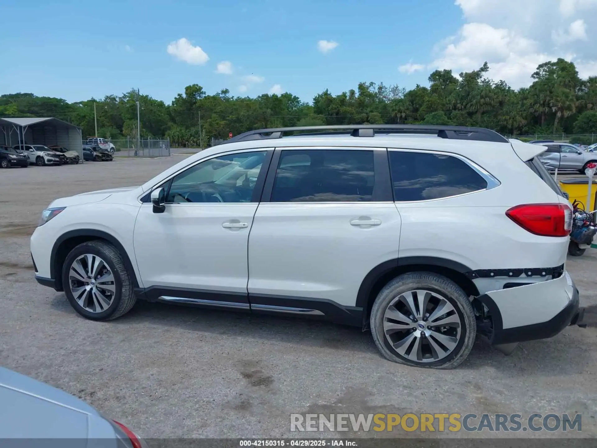 14 Photograph of a damaged car 4S4WMAPD7N3431708 SUBARU ASCENT 2022