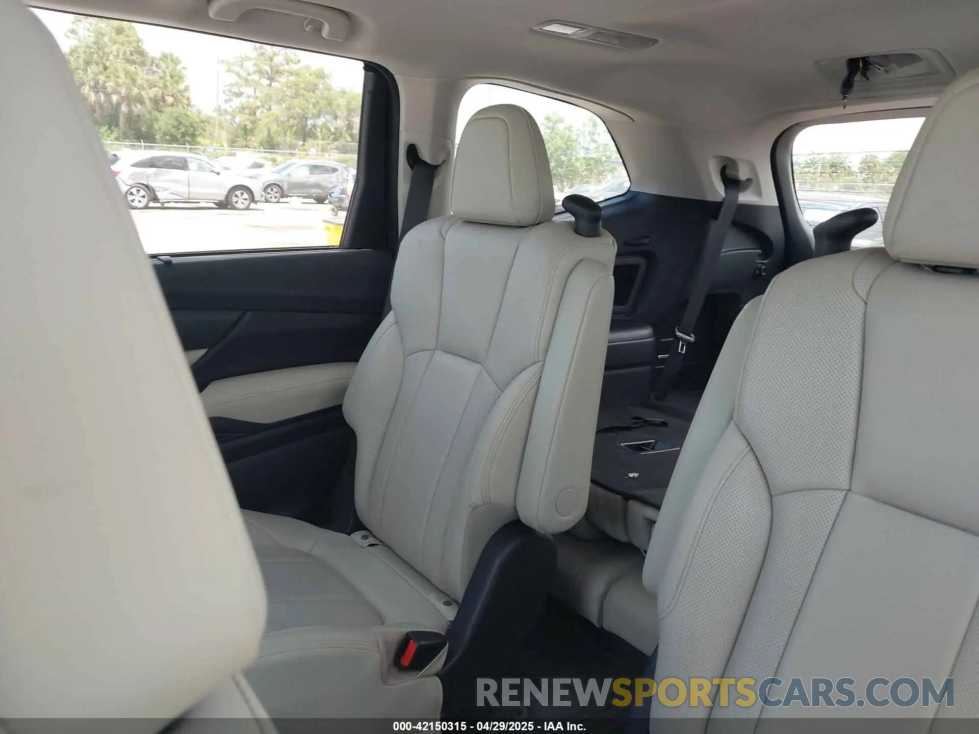 8 Photograph of a damaged car 4S4WMAPD7N3431708 SUBARU ASCENT 2022