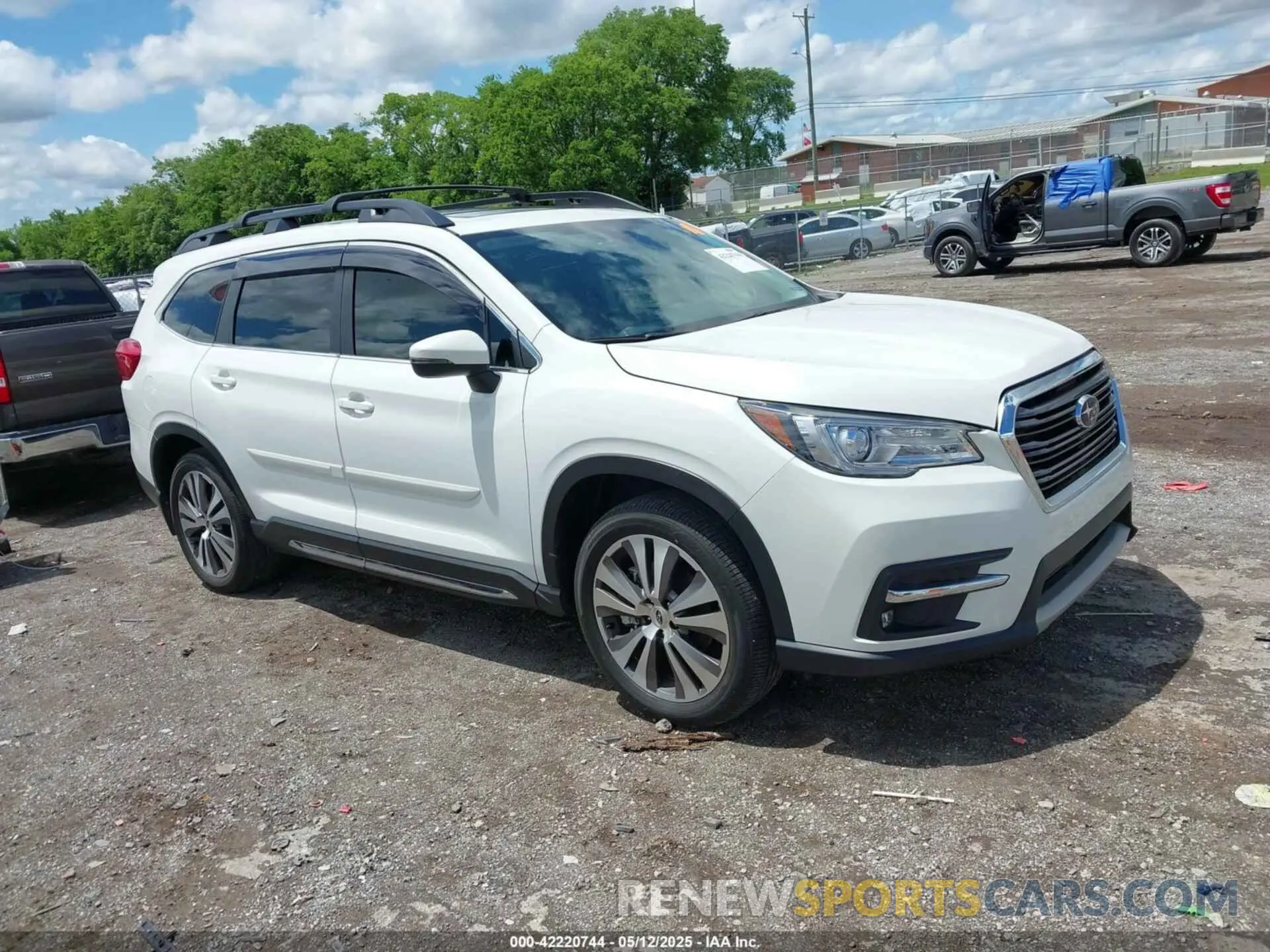 13 Photograph of a damaged car 4S4WMAPD8N3437730 SUBARU ASCENT 2022