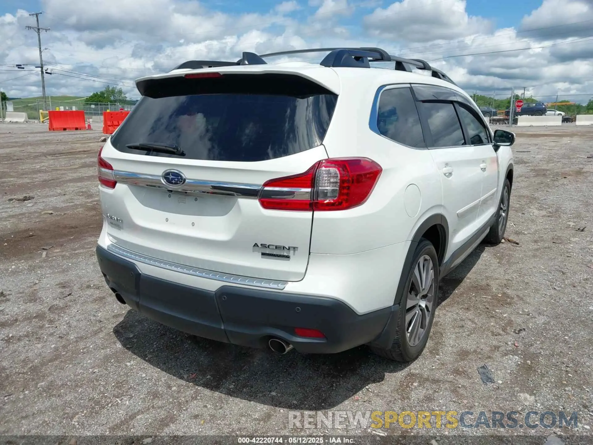 4 Photograph of a damaged car 4S4WMAPD8N3437730 SUBARU ASCENT 2022