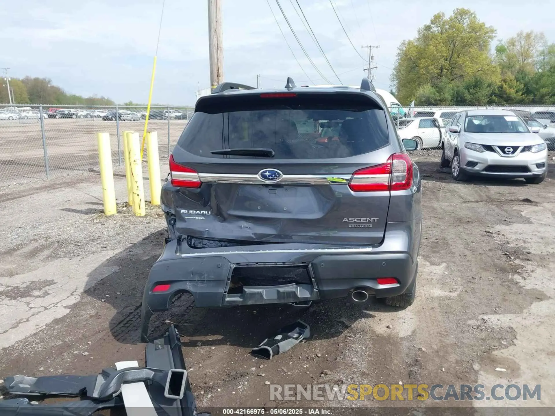 17 Photograph of a damaged car 4S4WMAPD8N3461400 SUBARU ASCENT 2022