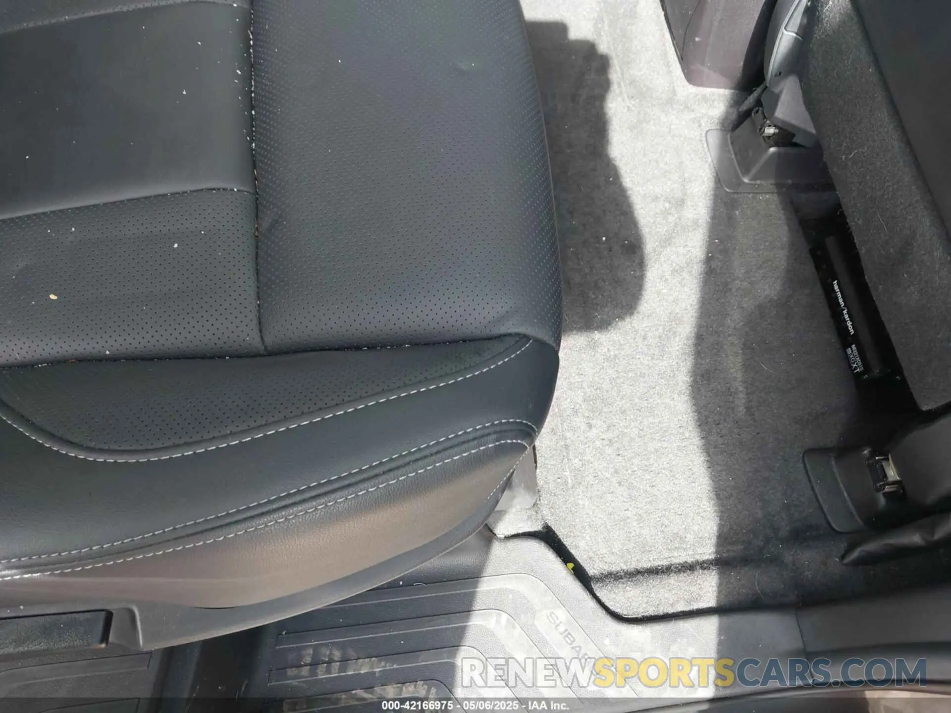 8 Photograph of a damaged car 4S4WMAPD8N3461400 SUBARU ASCENT 2022