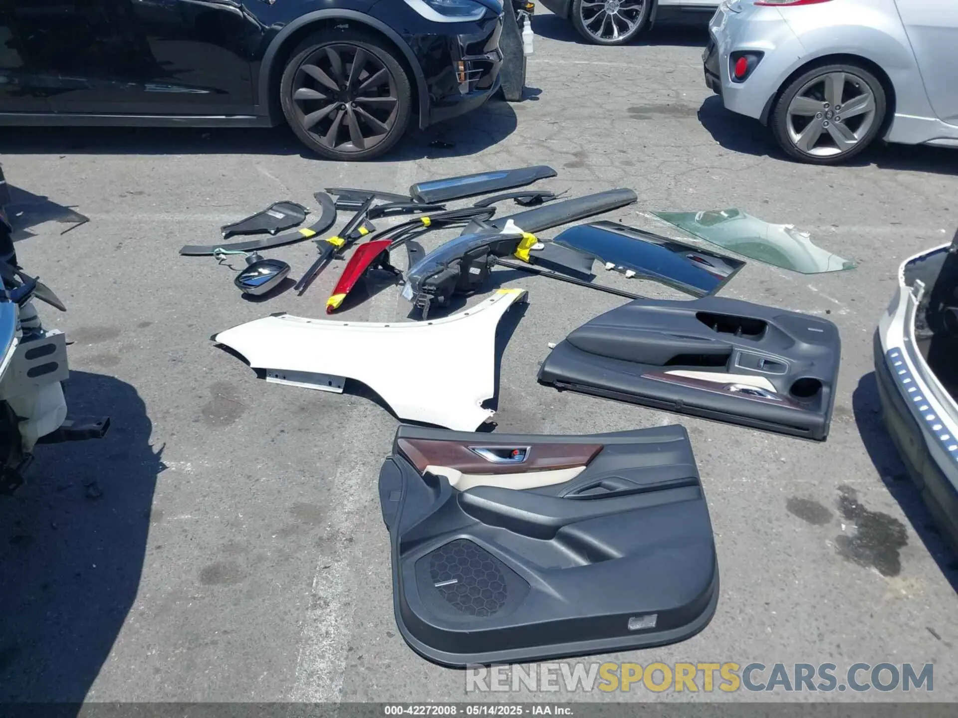 19 Photograph of a damaged car 4S4WMARD2N3425683 SUBARU ASCENT 2022