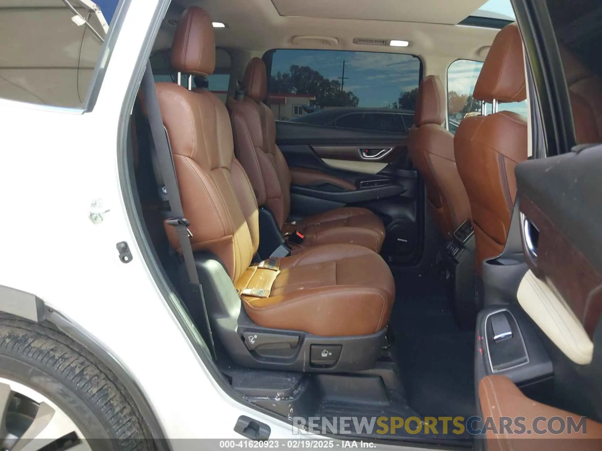 8 Photograph of a damaged car 4S4WMARD2N3457954 SUBARU ASCENT 2022