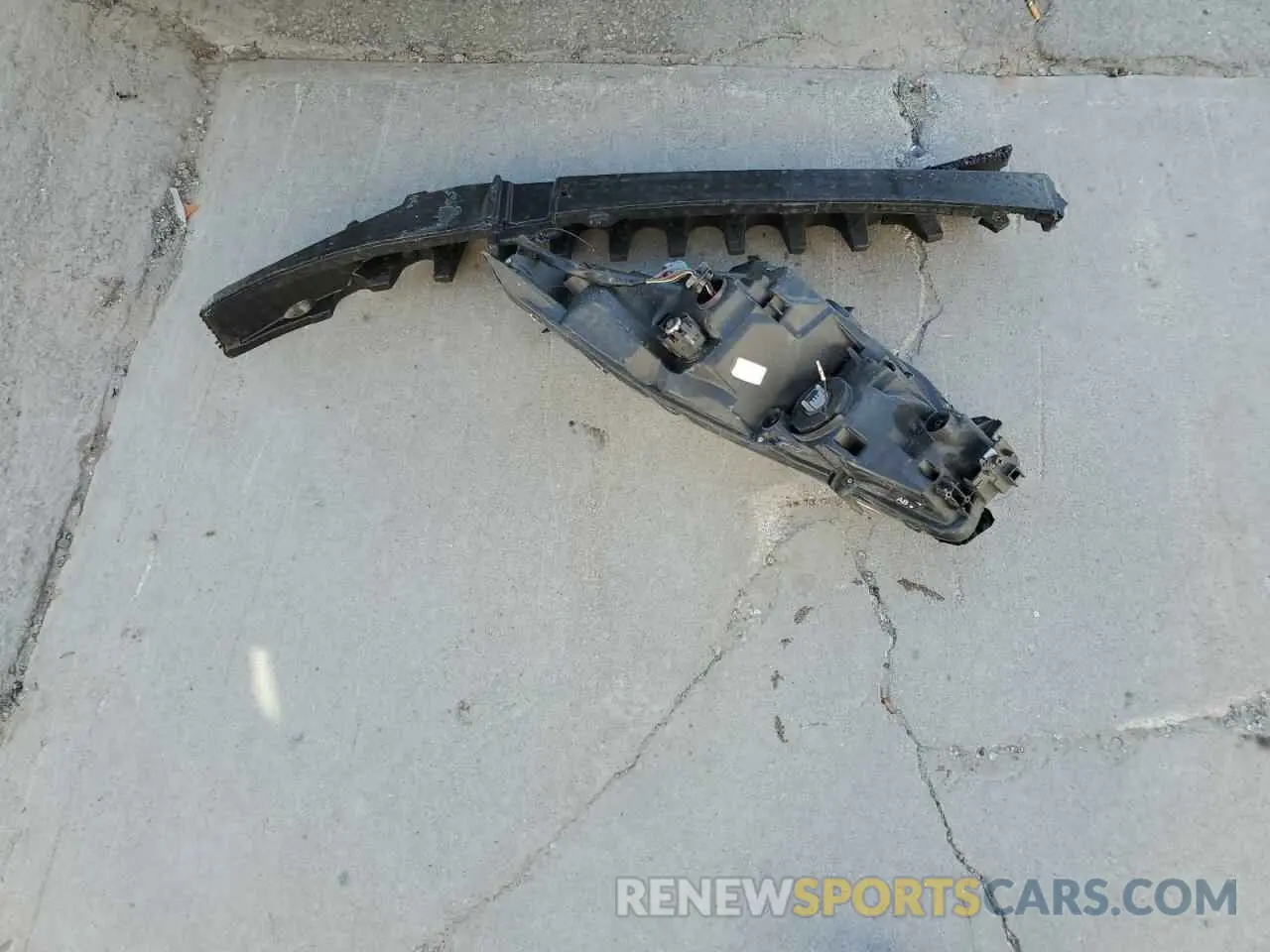 13 Photograph of a damaged car 4S4WMARD3N3457266 SUBARU ASCENT 2022
