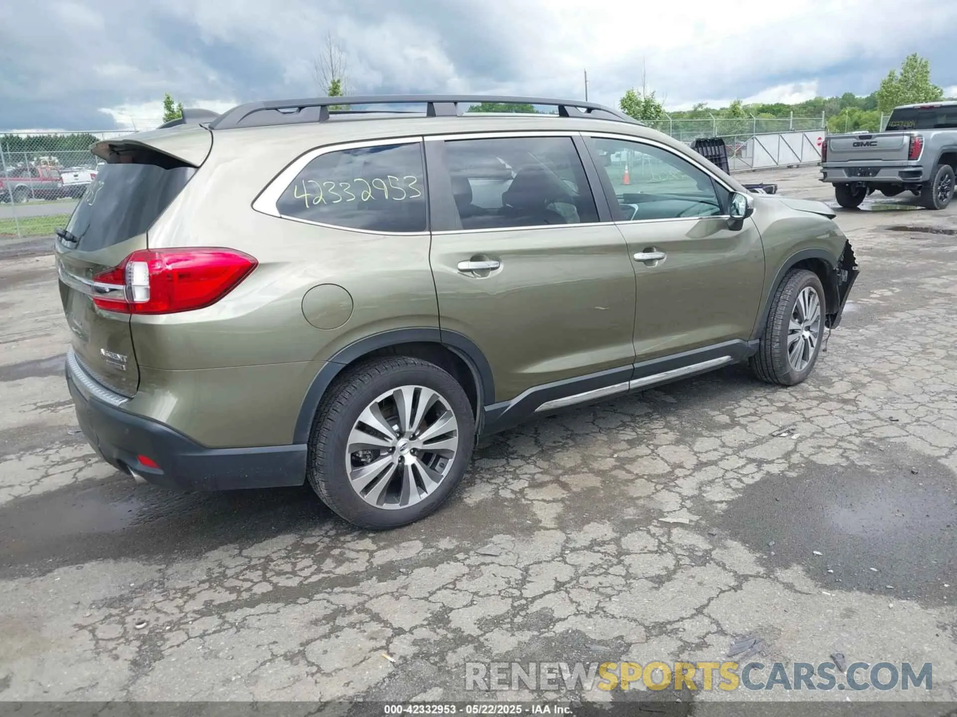 4 Photograph of a damaged car 4S4WMARD5N3454420 SUBARU ASCENT 2022