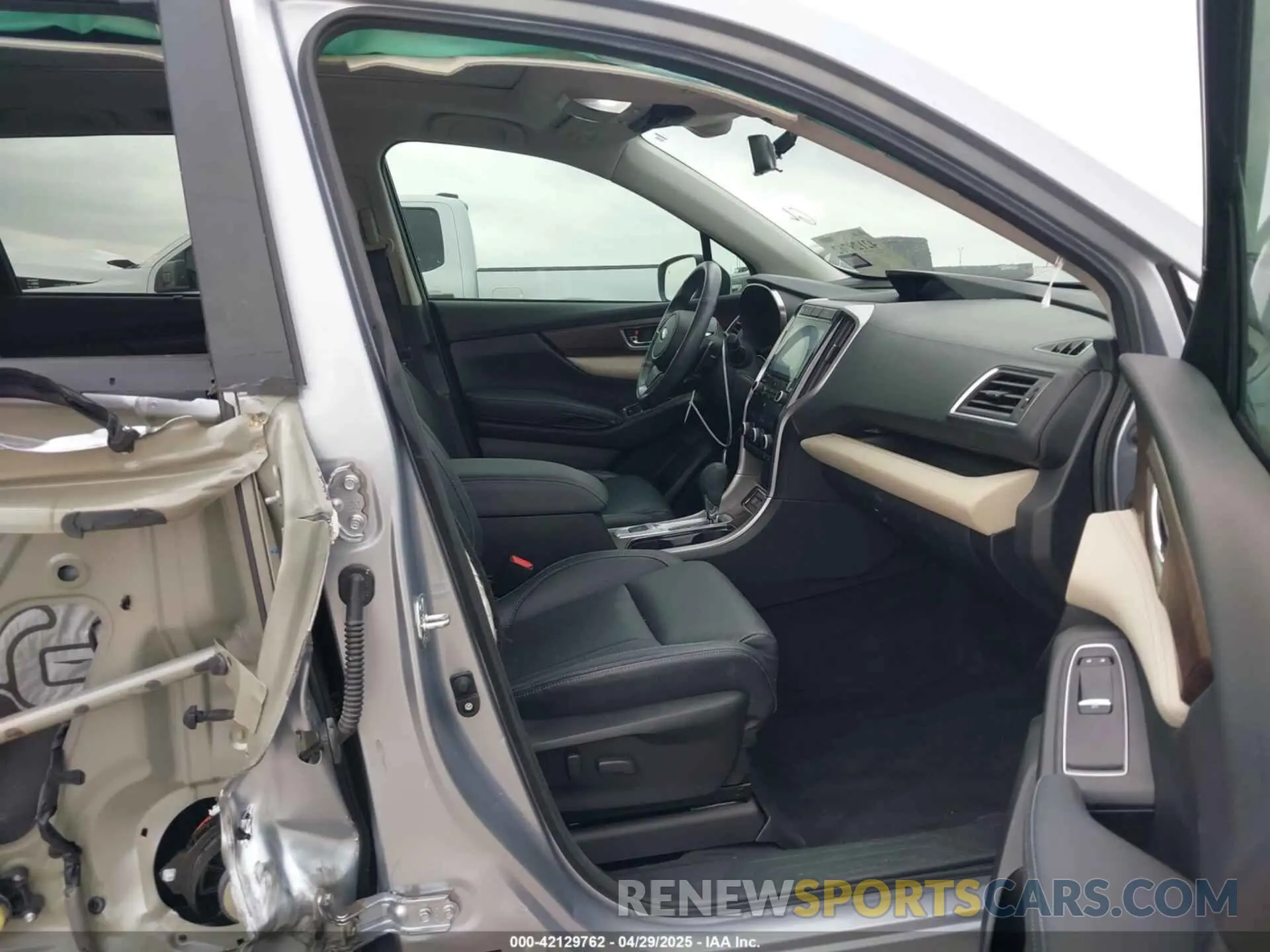 5 Photograph of a damaged car 4S4WMARD5N3468690 SUBARU ASCENT 2022