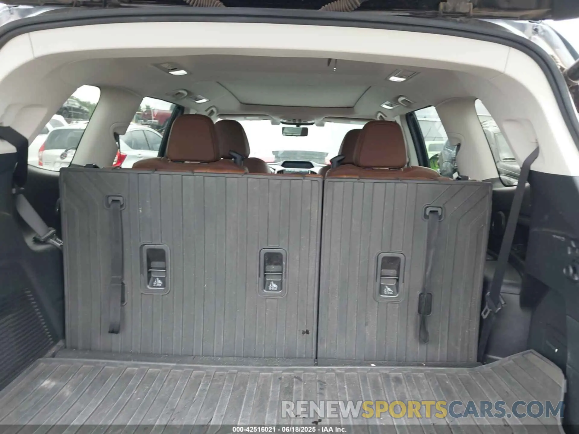 12 Photograph of a damaged car 4S4WMARD7N3417188 SUBARU ASCENT 2022