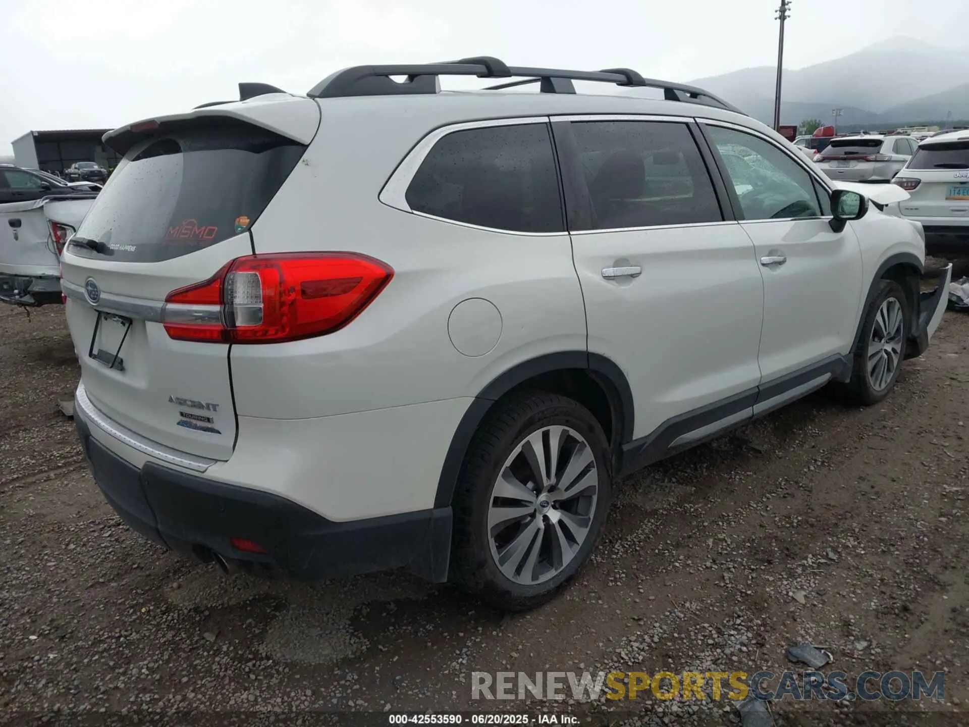 4 Photograph of a damaged car 4S4WMARD7N3423136 SUBARU ASCENT 2022