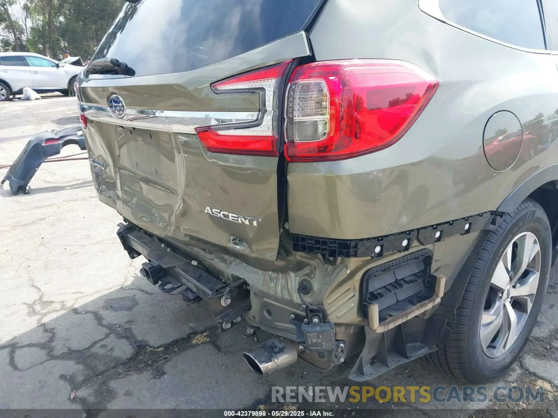 18 Photograph of a damaged car 4S4WMABD0P3404599 SUBARU ASCENT 2023