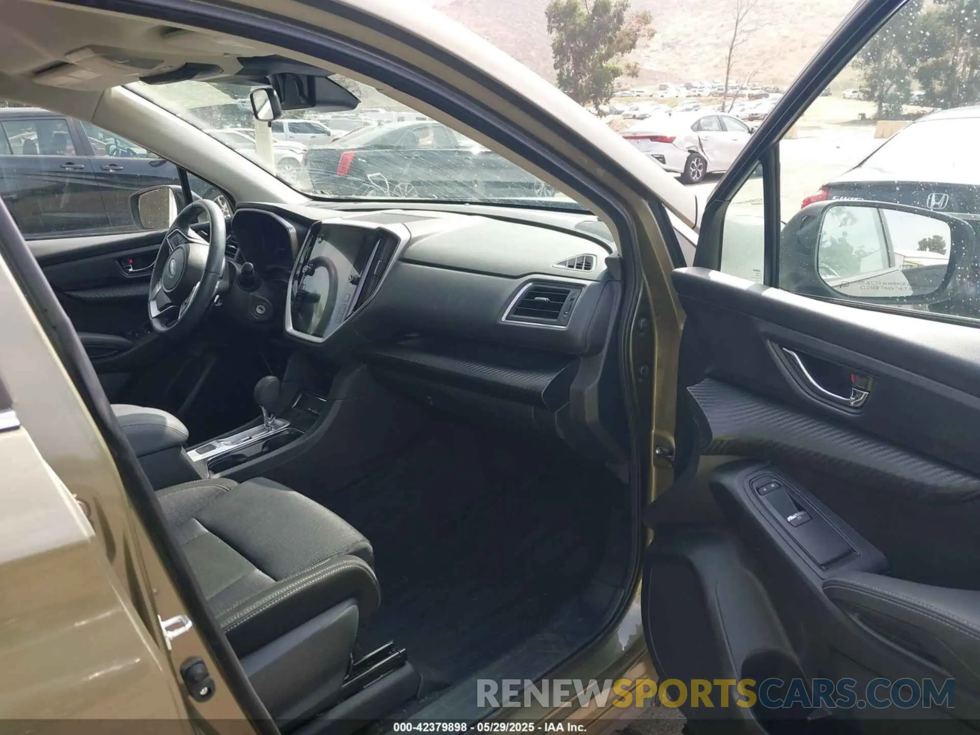 5 Photograph of a damaged car 4S4WMABD0P3404599 SUBARU ASCENT 2023