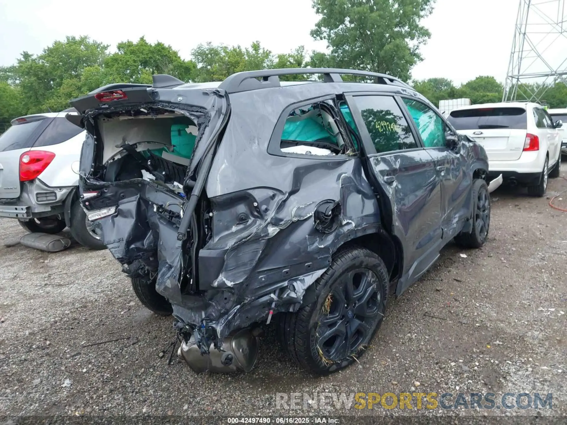 4 Photograph of a damaged car 4S4WMAHD0P3451624 SUBARU ASCENT 2023