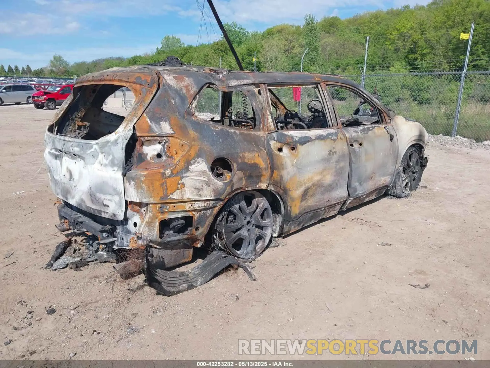 4 Photograph of a damaged car 4S4WMAKD4P3453871 SUBARU ASCENT 2023