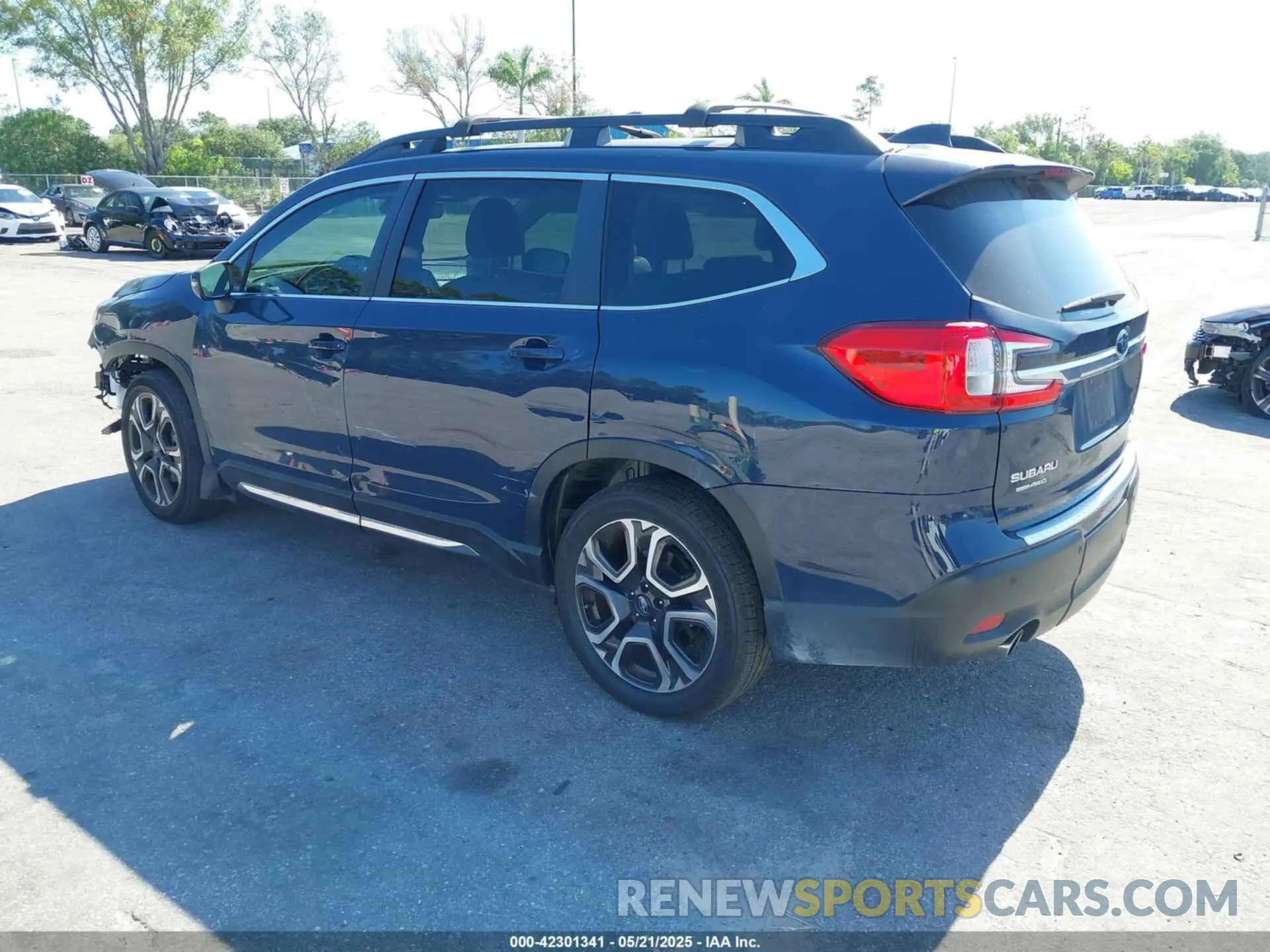 3 Photograph of a damaged car 4S4WMAND5P3419482 SUBARU ASCENT 2023