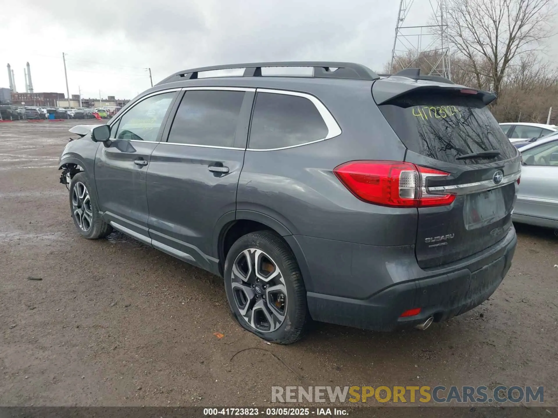 3 Photograph of a damaged car 4S4WMARD1P3413785 SUBARU ASCENT 2023
