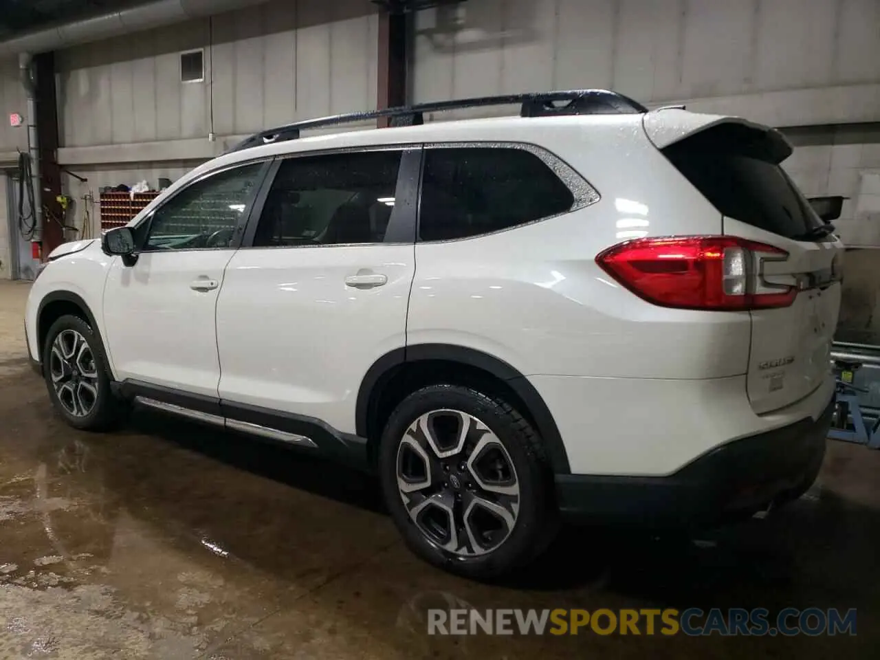 2 Photograph of a damaged car 4S4WMARD4P3417426 SUBARU ASCENT 2023