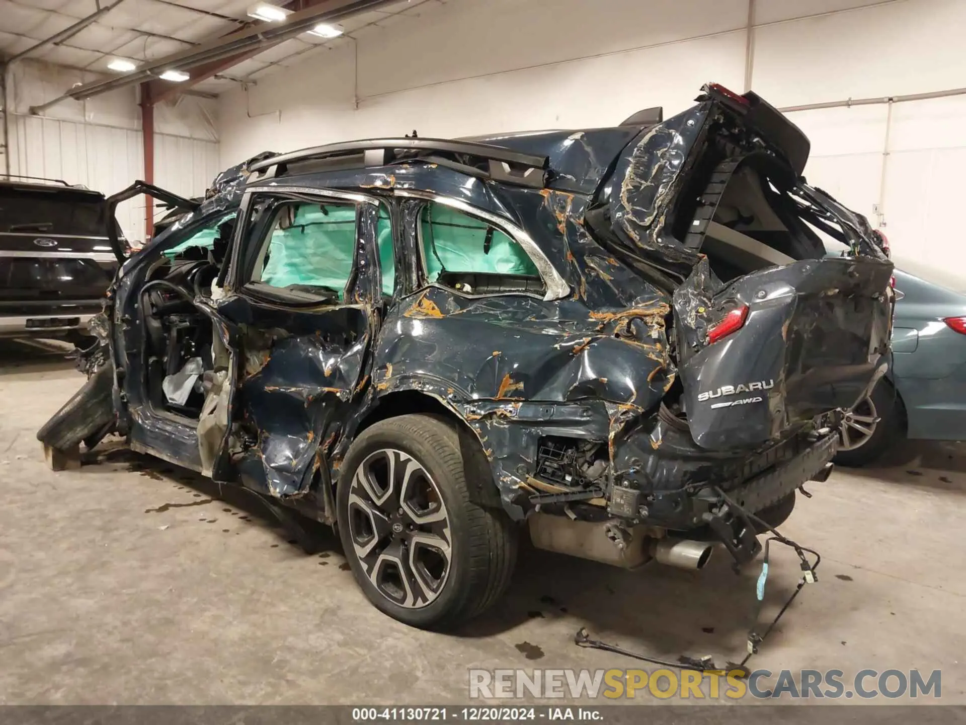 3 Photograph of a damaged car 4S4WMARD6P3435362 SUBARU ASCENT 2023