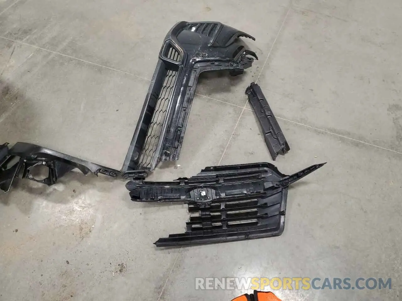 13 Photograph of a damaged car 4S4WMARD8P3433404 SUBARU ASCENT 2023