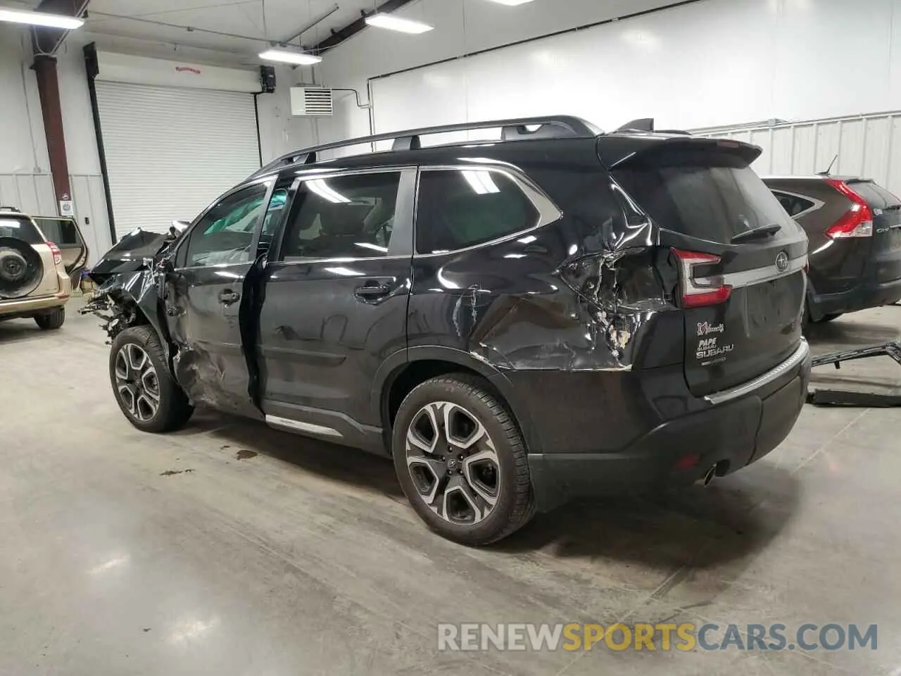 2 Photograph of a damaged car 4S4WMARD8P3433404 SUBARU ASCENT 2023
