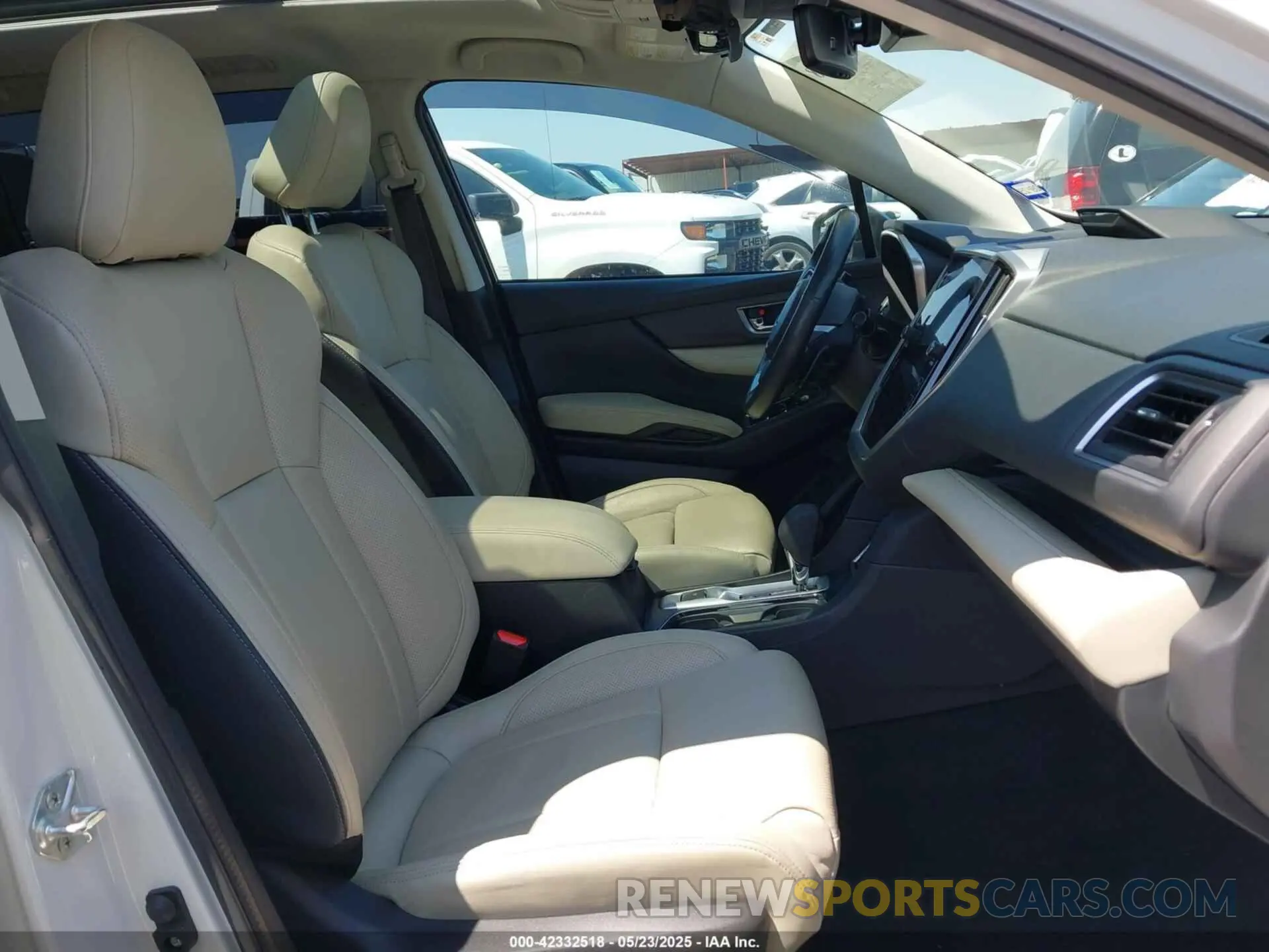 5 Photograph of a damaged car 4S4WMARD8P3456892 SUBARU ASCENT 2023