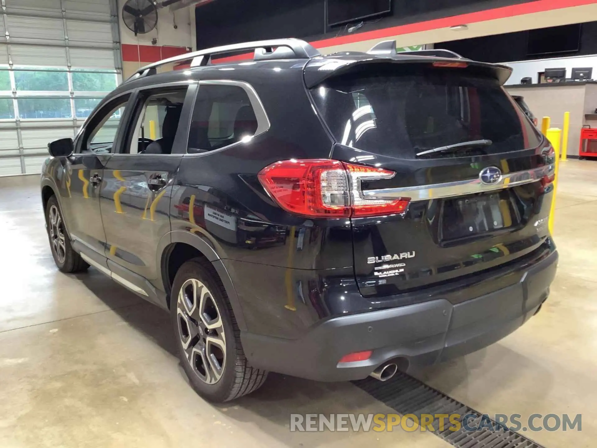 4 Photograph of a damaged car 4S4WMASD6P3450244 SUBARU ASCENT 2023
