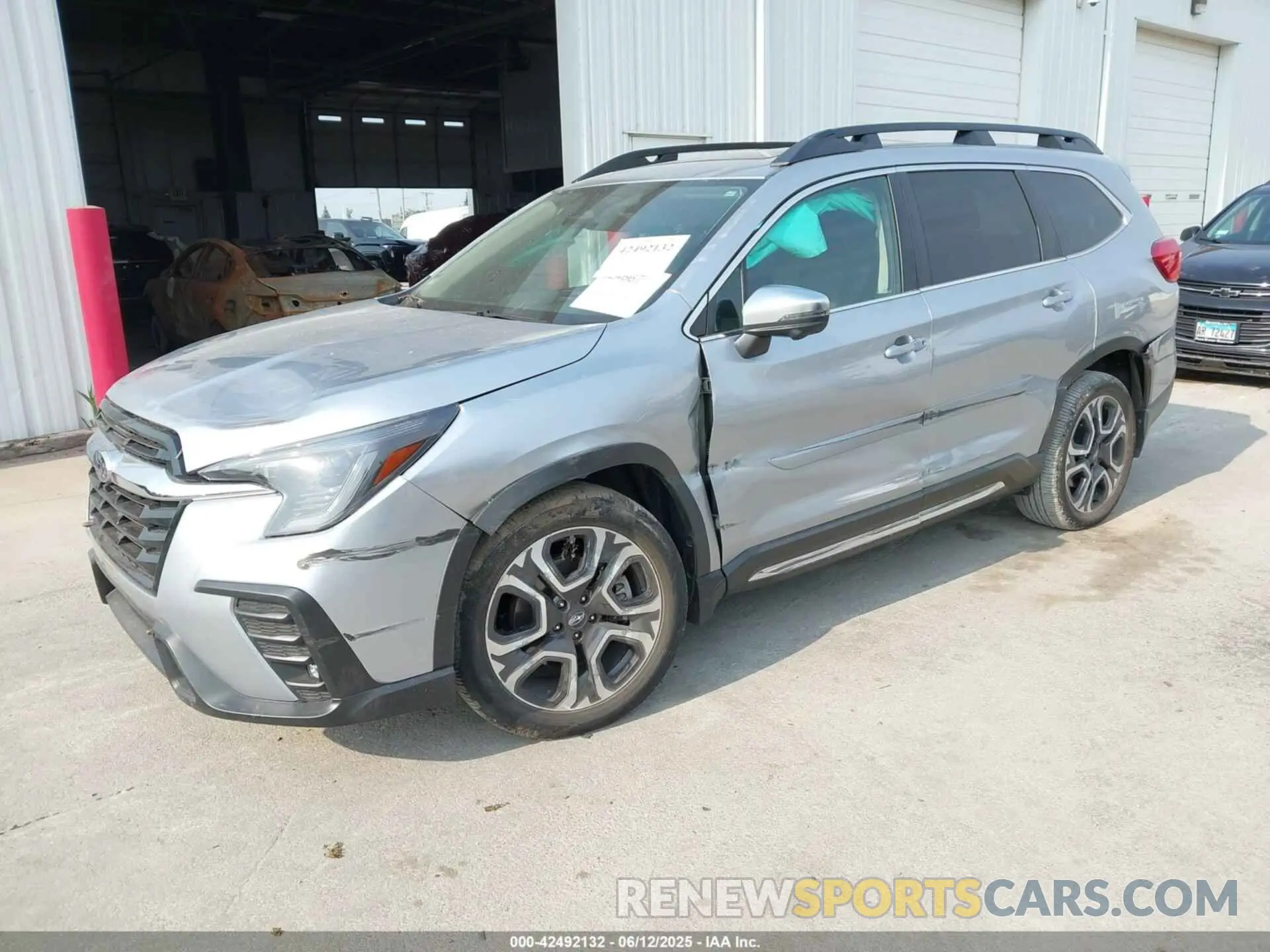 2 Photograph of a damaged car 4S4WMAUD2P3416461 SUBARU ASCENT 2023